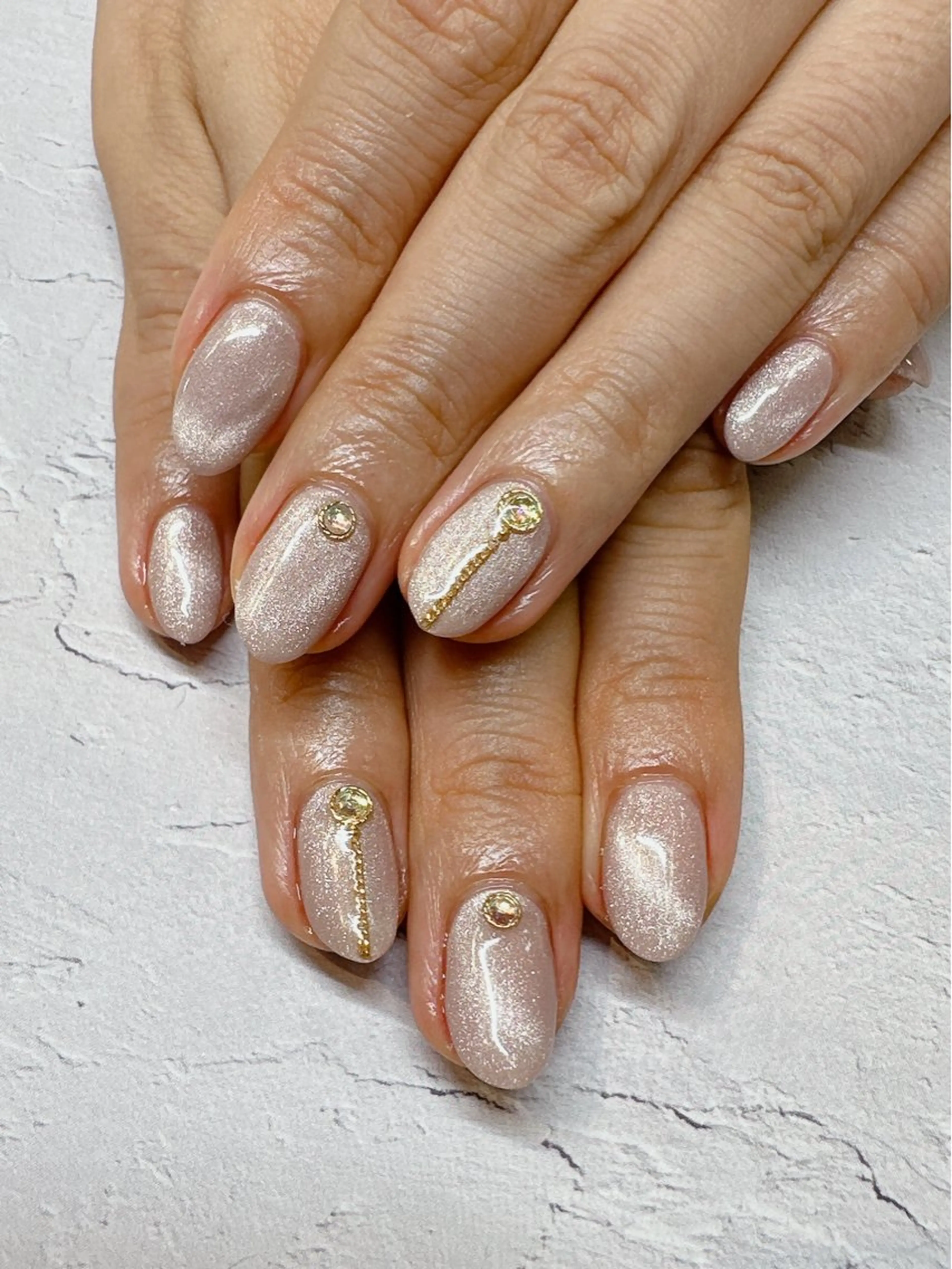 ネイル マグネットネイル ハンドネイル nailist SATO【銀座】のネイルデザイン