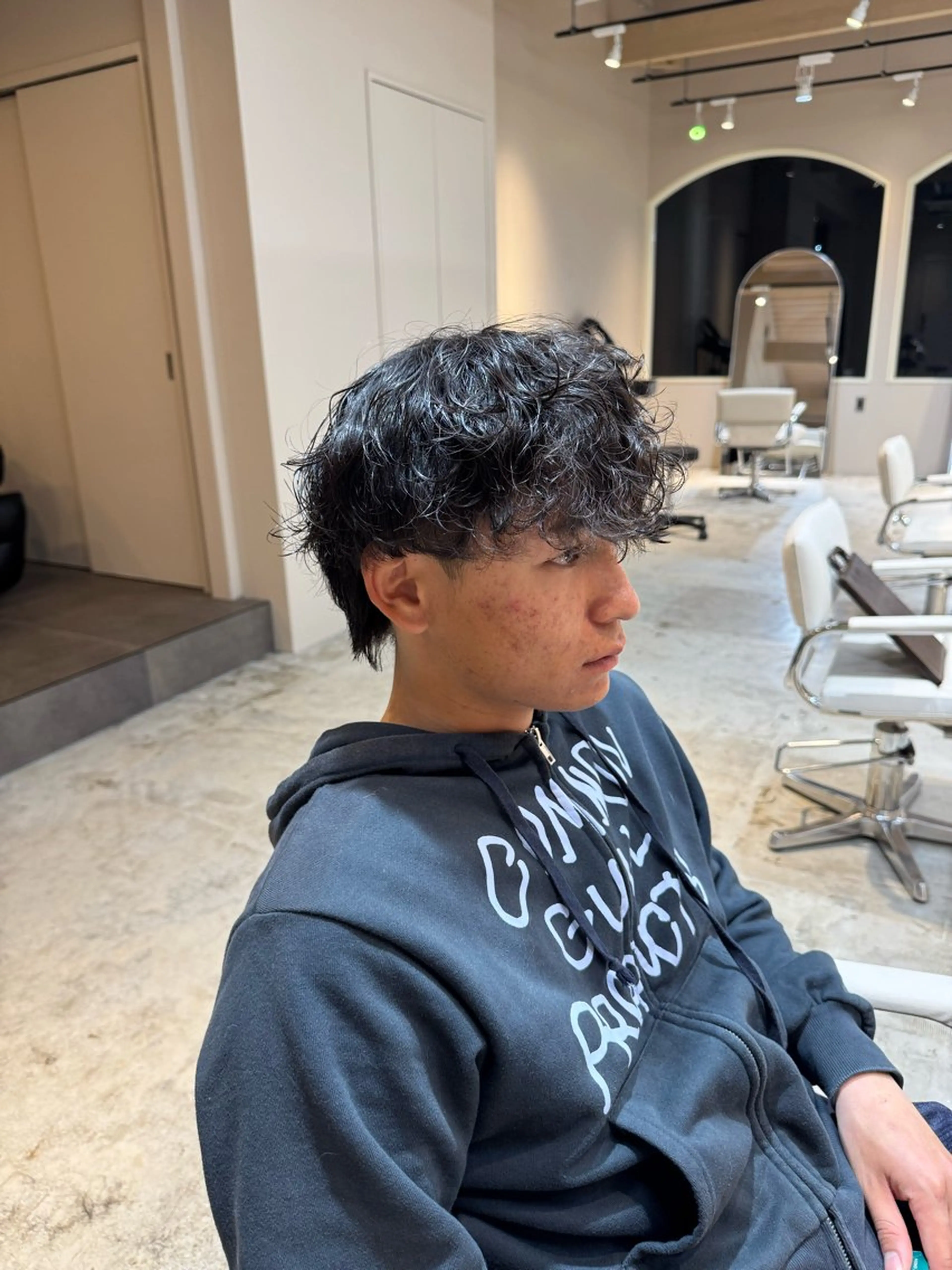 ラフィスヘアーヴィレ所属・赤羽根 周のヘアスタイル