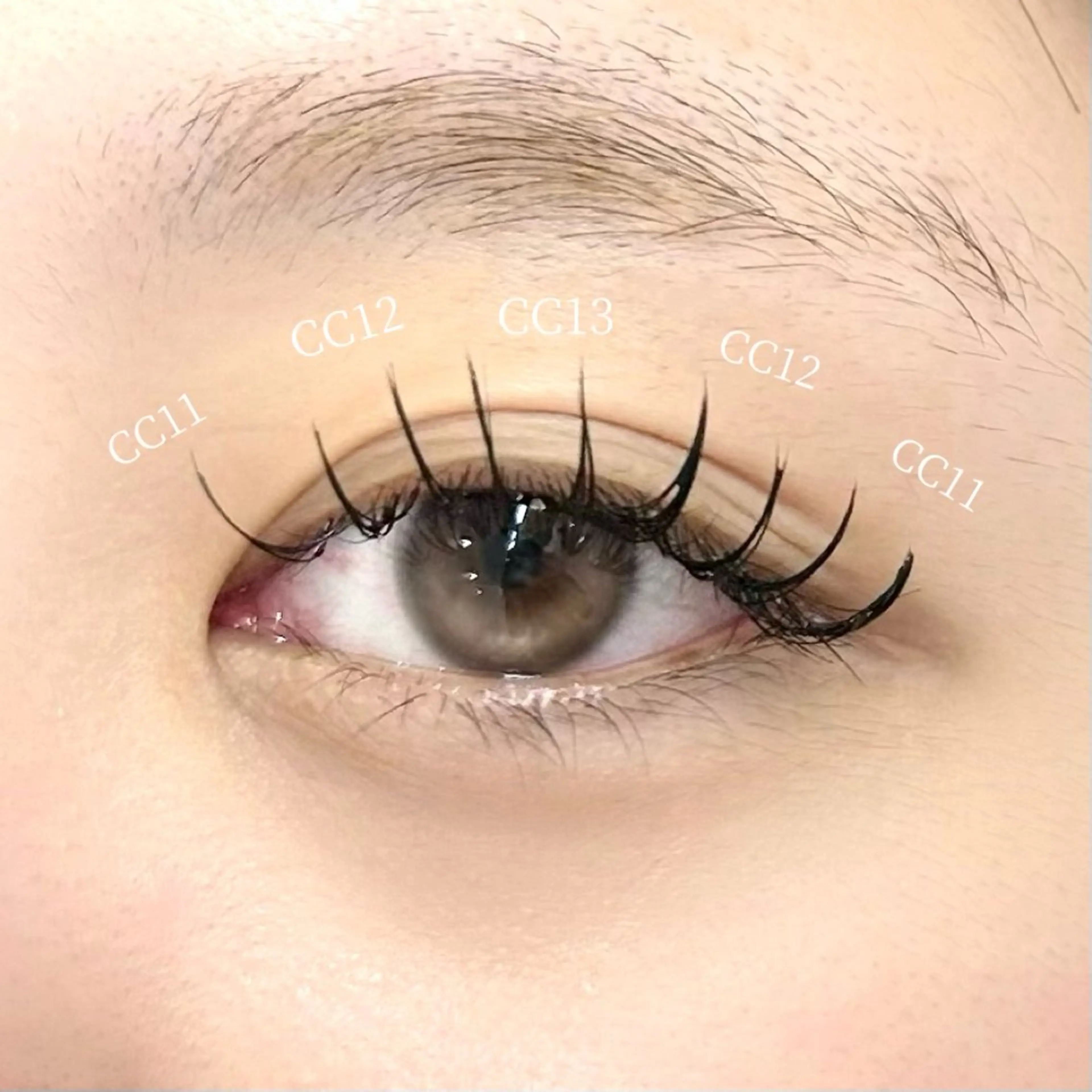 高持続🌟LEDフラットラッシュ 120本(コーティング付き✨)の写真