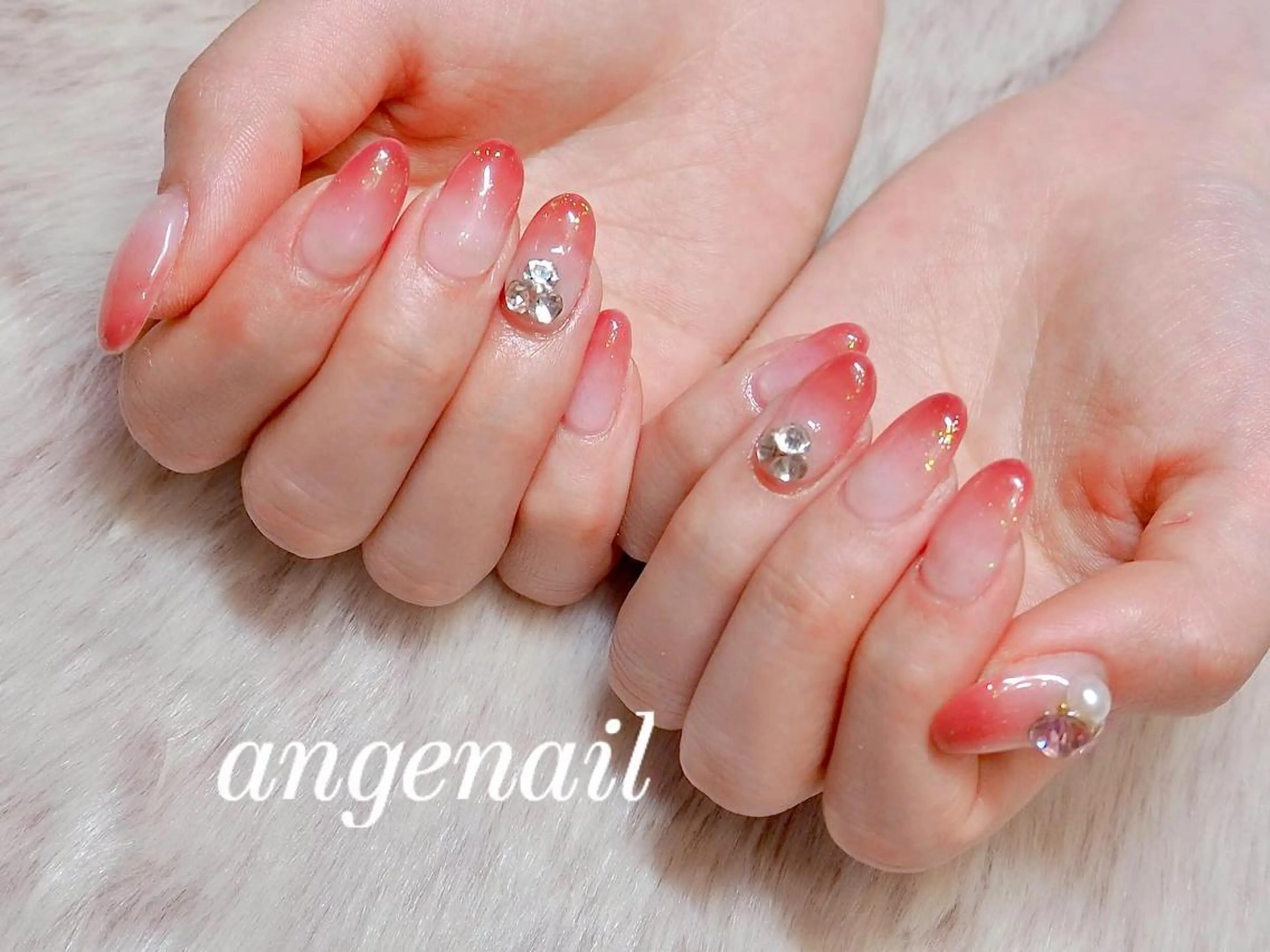 ネイル ハンドネイル オーナーネイリスト MAKIのネイルデザイン