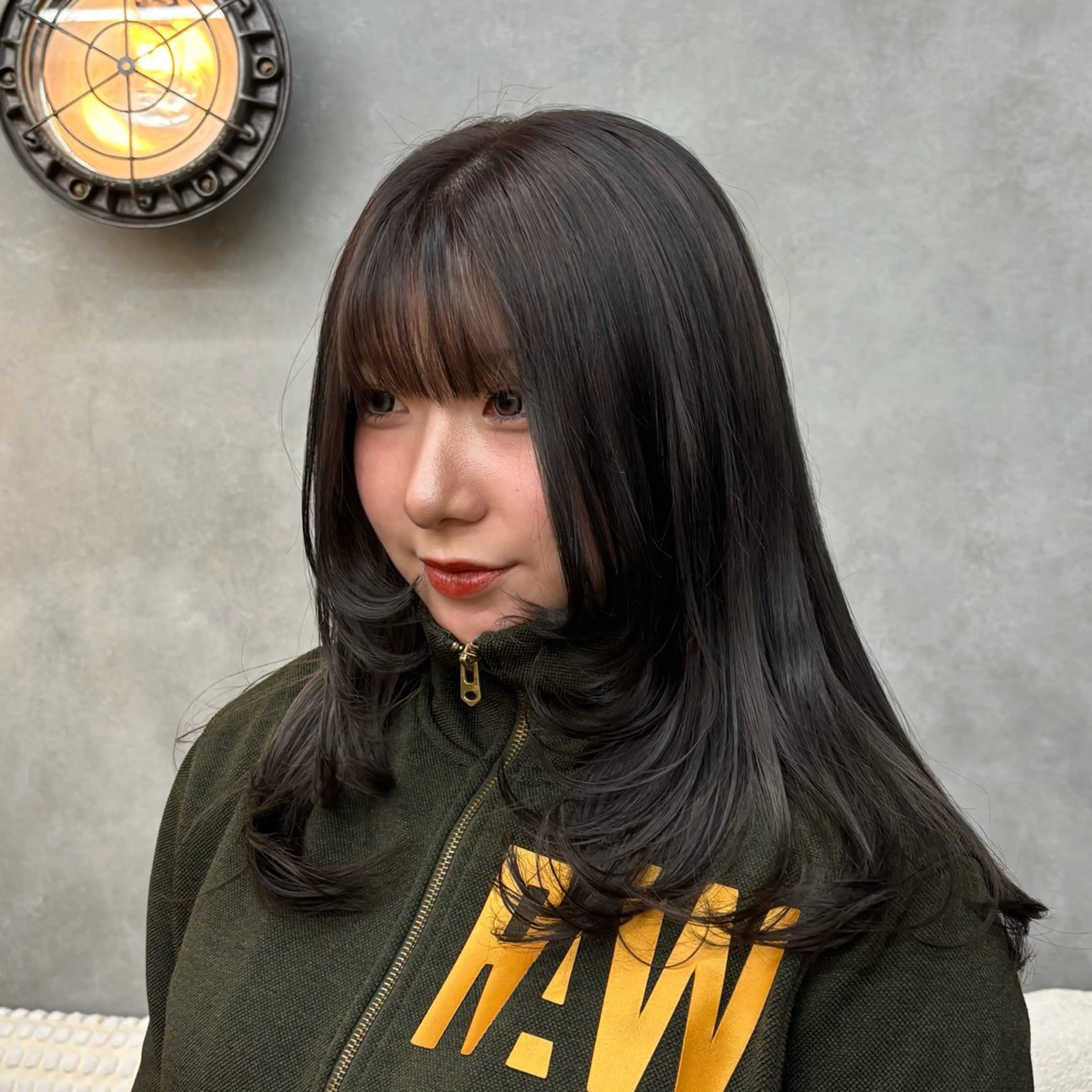 セミロング カラー カット ヘアカラー BELO OSAKA マオのヘアスタイル