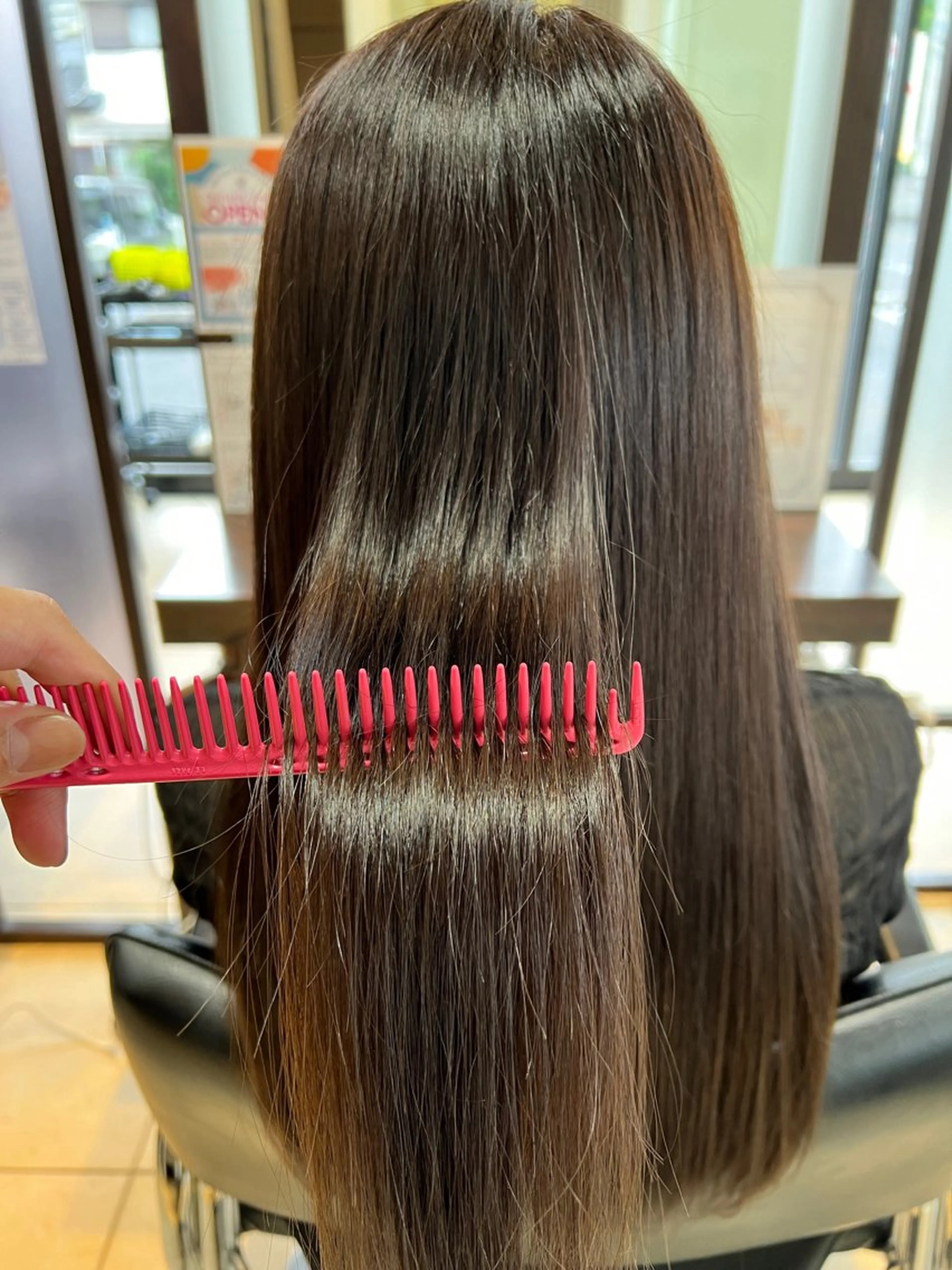 ロング OPERA 赤塚のヘアスタイル