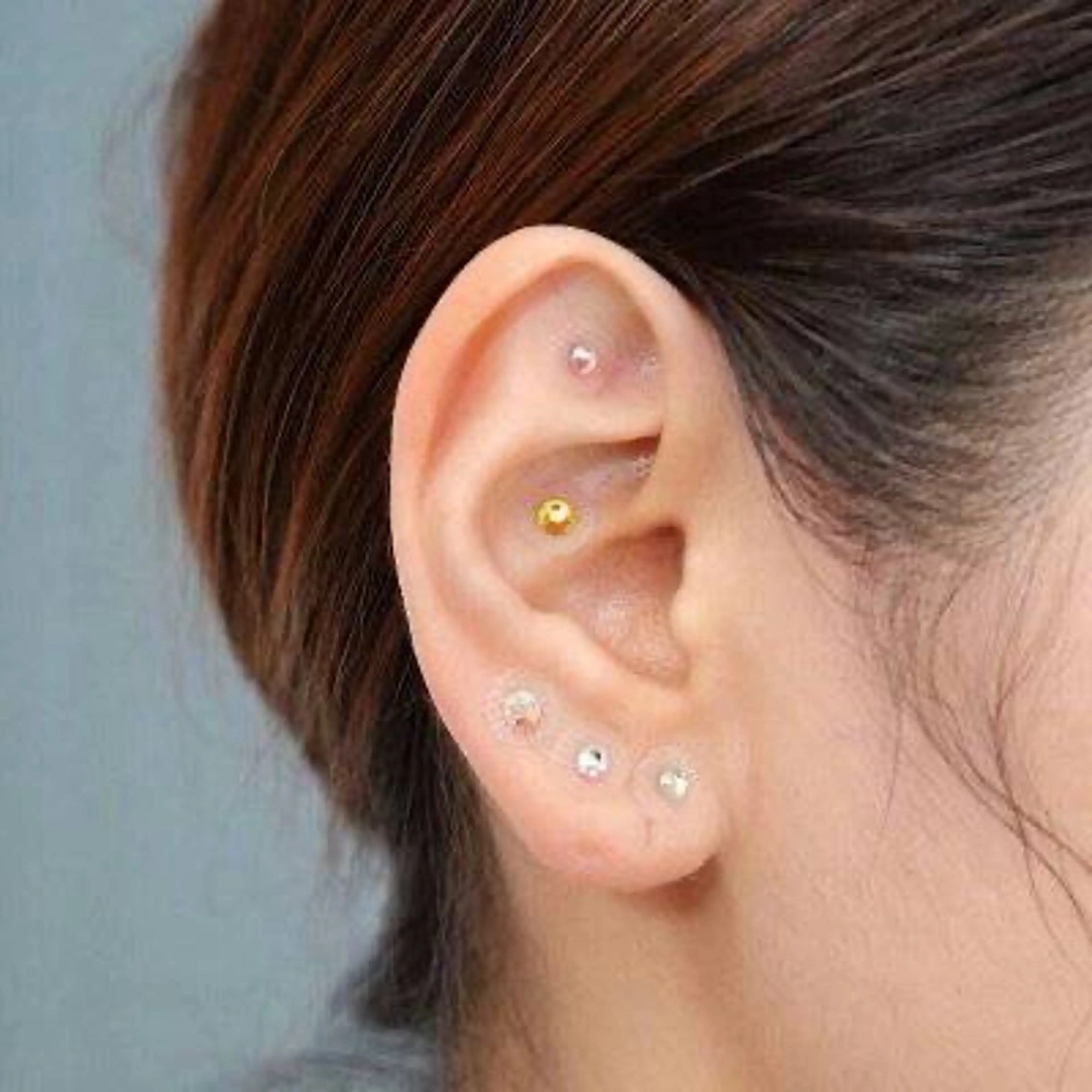 【SNSで話題の耳つぼジュエリー】お試し片耳3粒合計6粒の写真