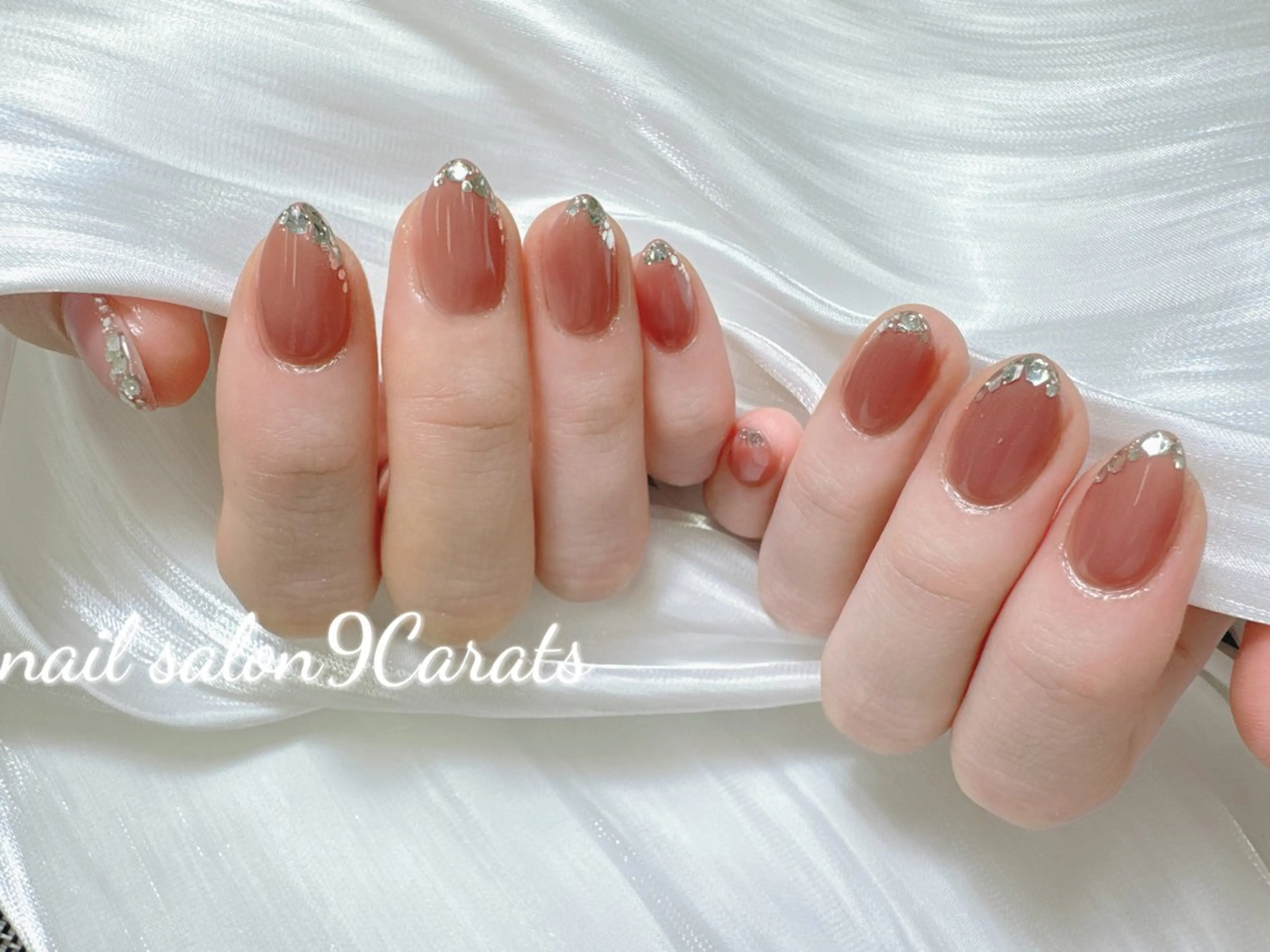 ネイル ハンドネイル ネイルサロン 9Carats神田のネイルデザイン