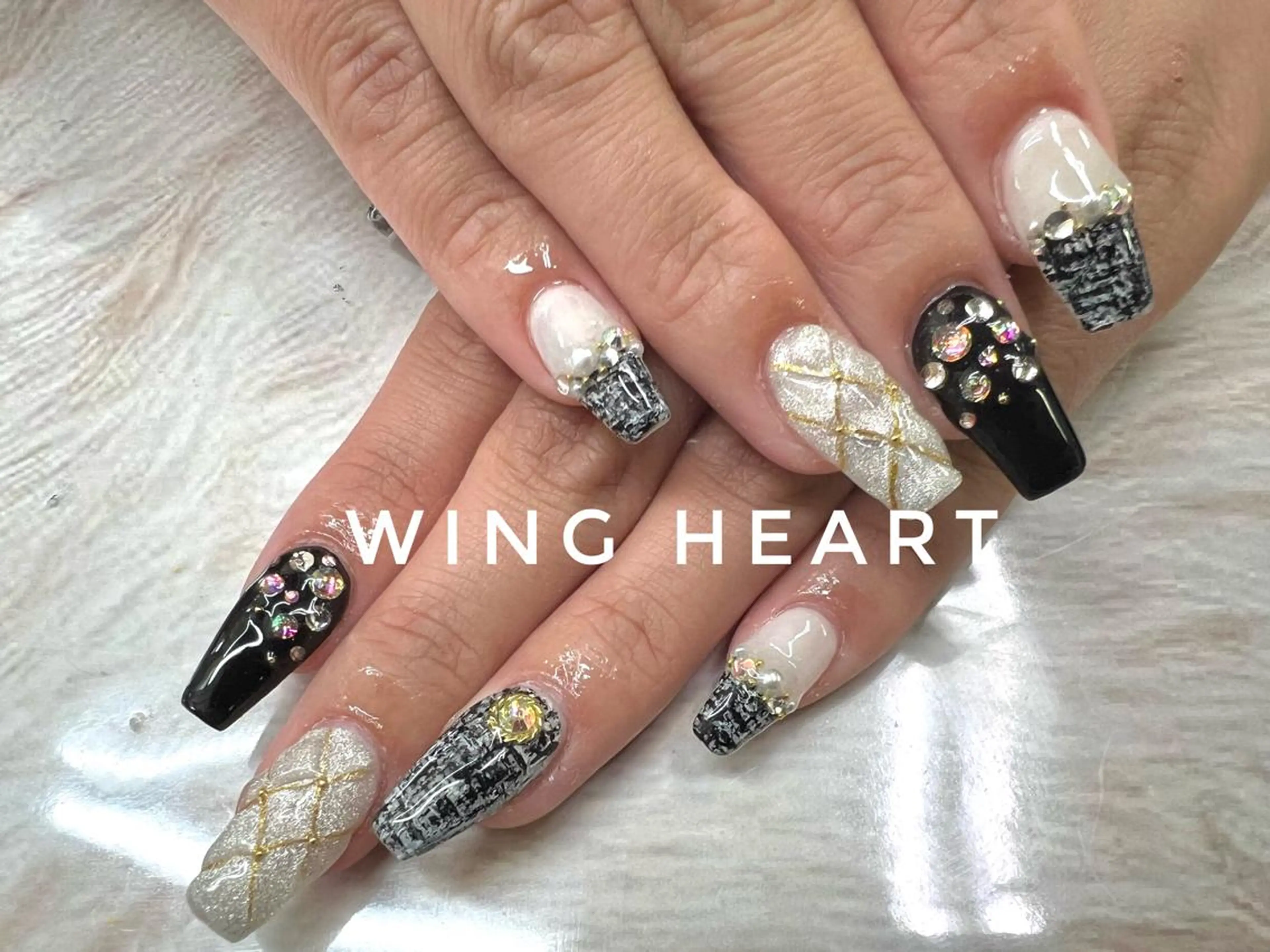 ネイル ハンドネイル I. AYUMIのネイルデザイン