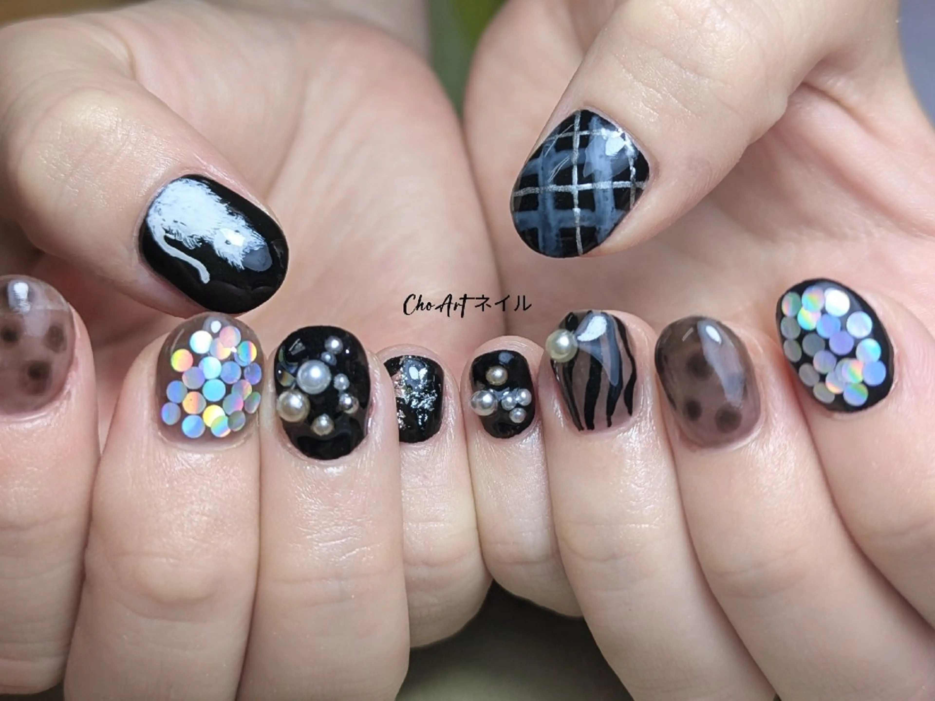 ネイル アートネイル キラキラネイル ラメ(グリッター) マグネットネイル ミラーネイル Cho Artネイル所属・ronronne .のネイルデザイン