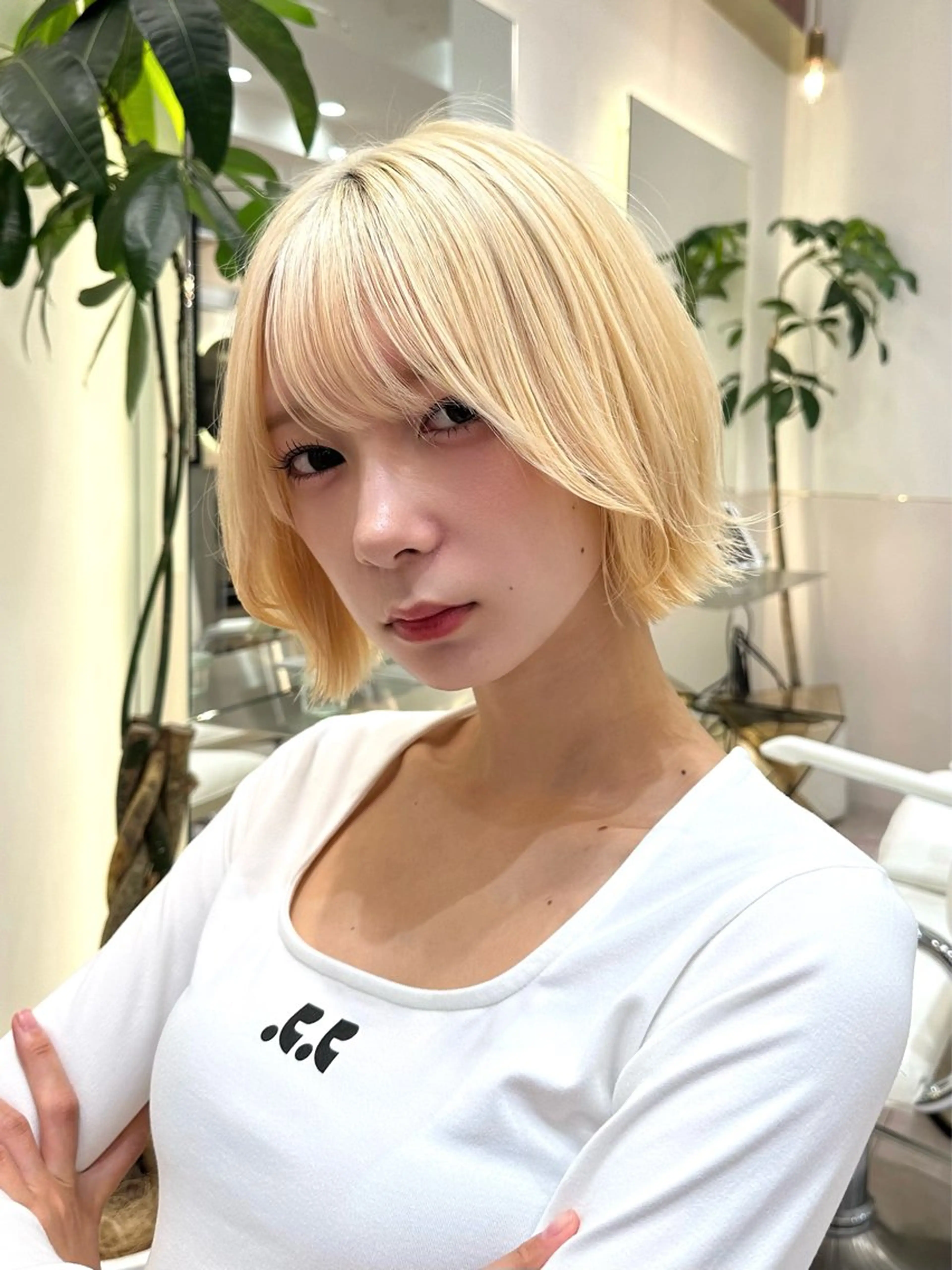 ミディアム カラー ショートボブ ミディアムパーマ バレイヤージュ ベージュカラー ブリーチ カット ヘアカラー トリートメント 新宿/髪質改善/ボブ 韓国レイヤー大重聖斗のヘアスタイル