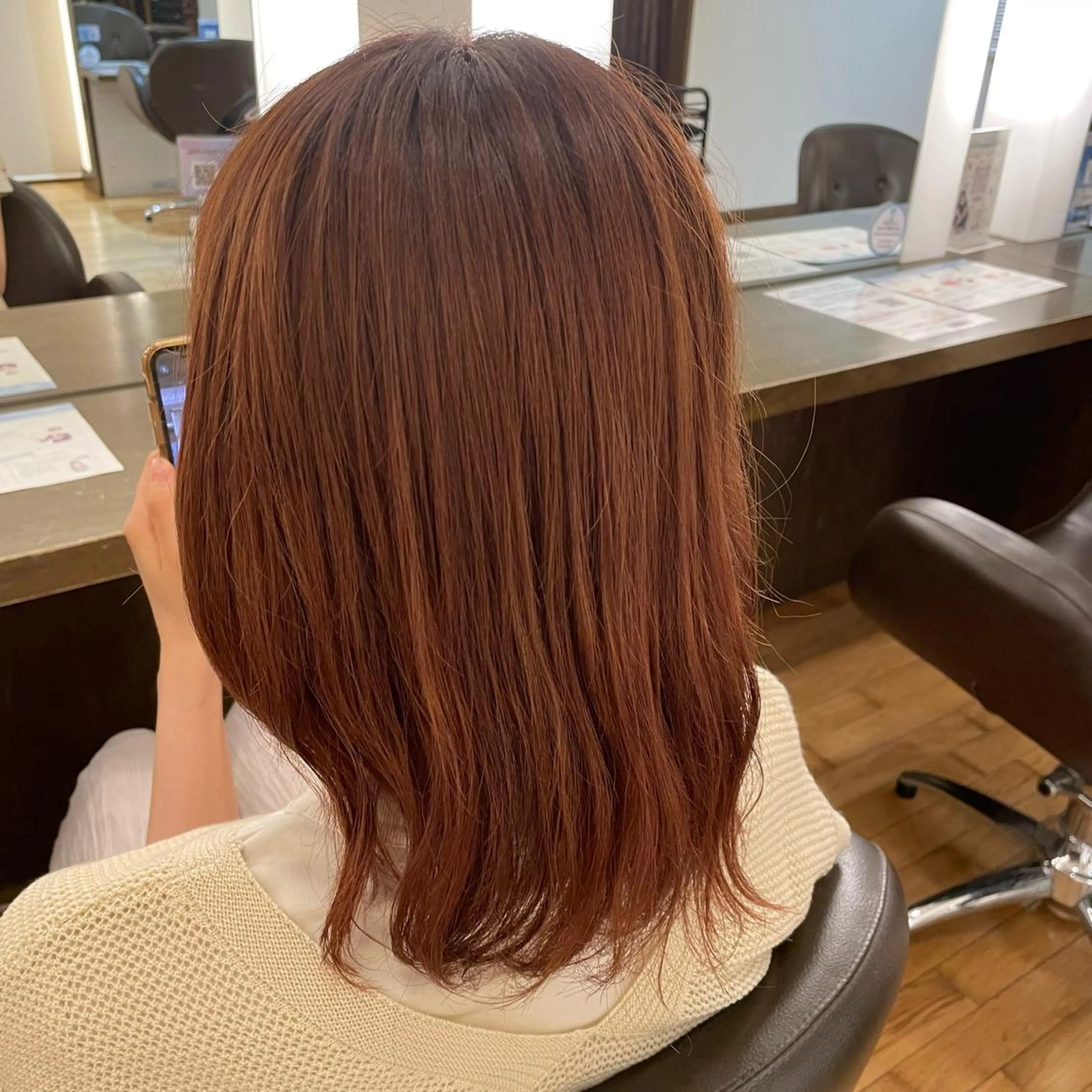 ミディアム 濱口 由華のヘアスタイル