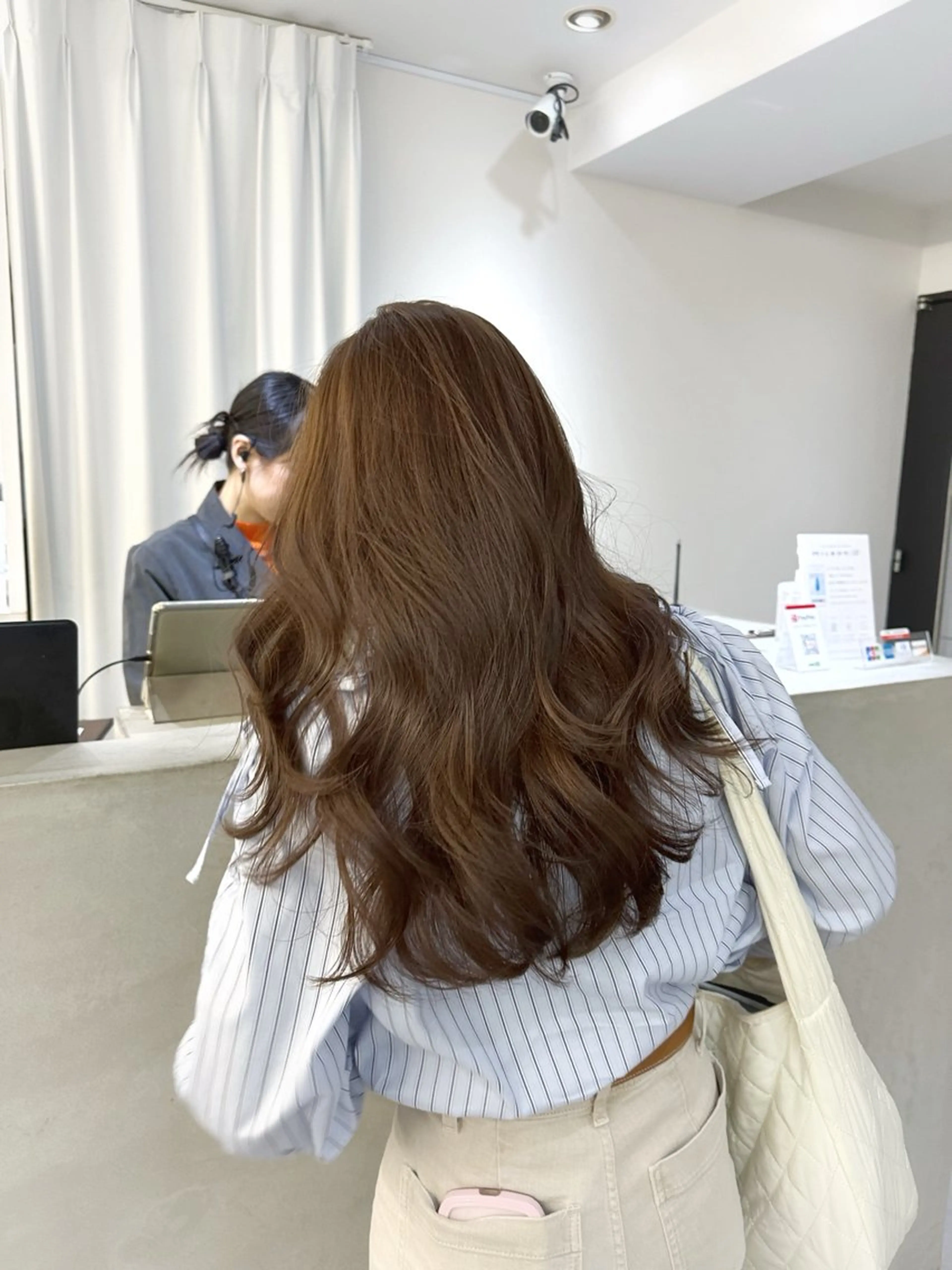 ロング カラー AHNKISM所属・似合わせカット💎 トレンドレイヤーのヘアスタイル