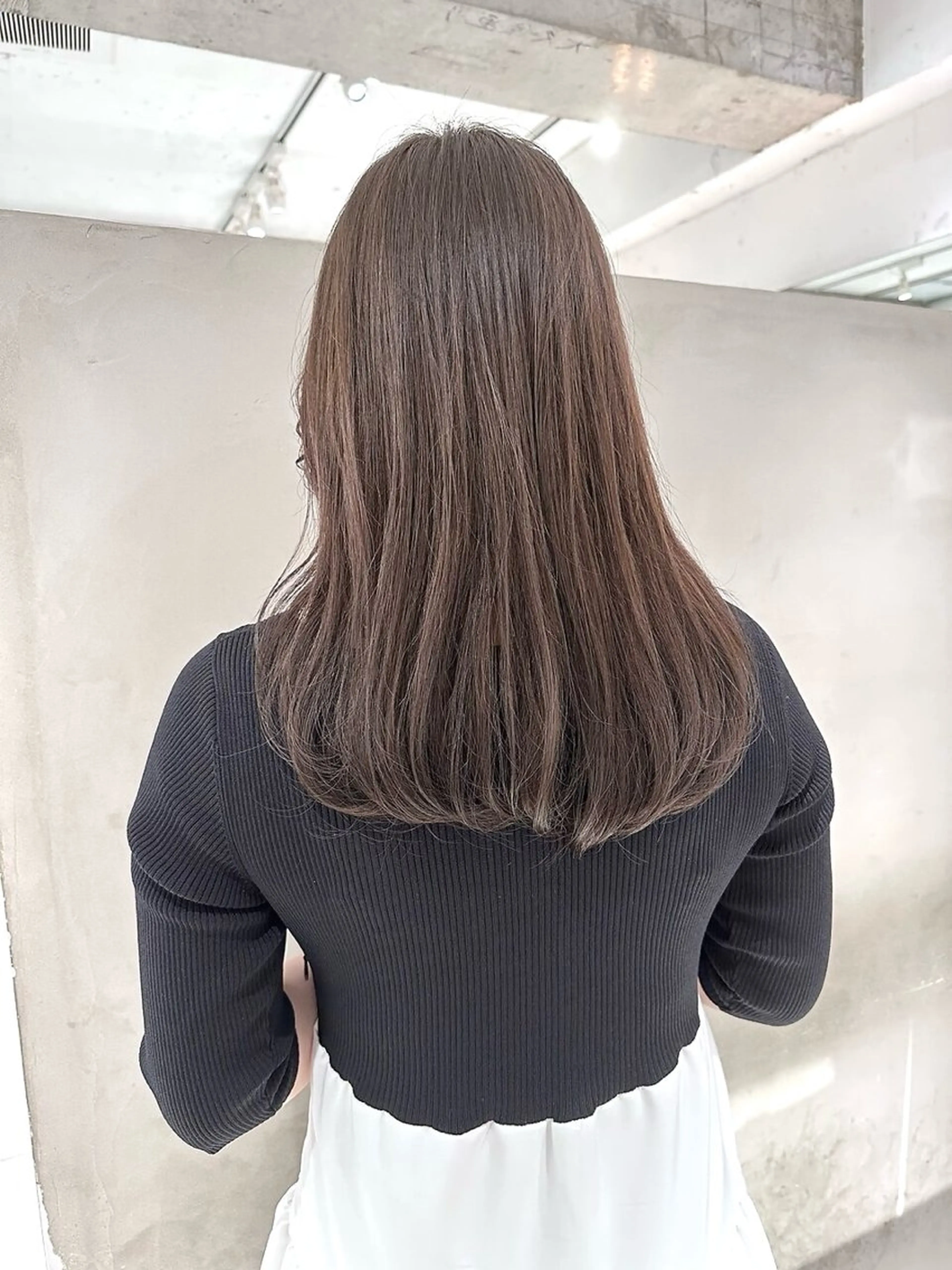 セミロング カラー カット ヘアカラー トリートメント ヘッドスパ ヘアセット 地毛風/グレージュ よしだひろのじょうのヘアスタイル