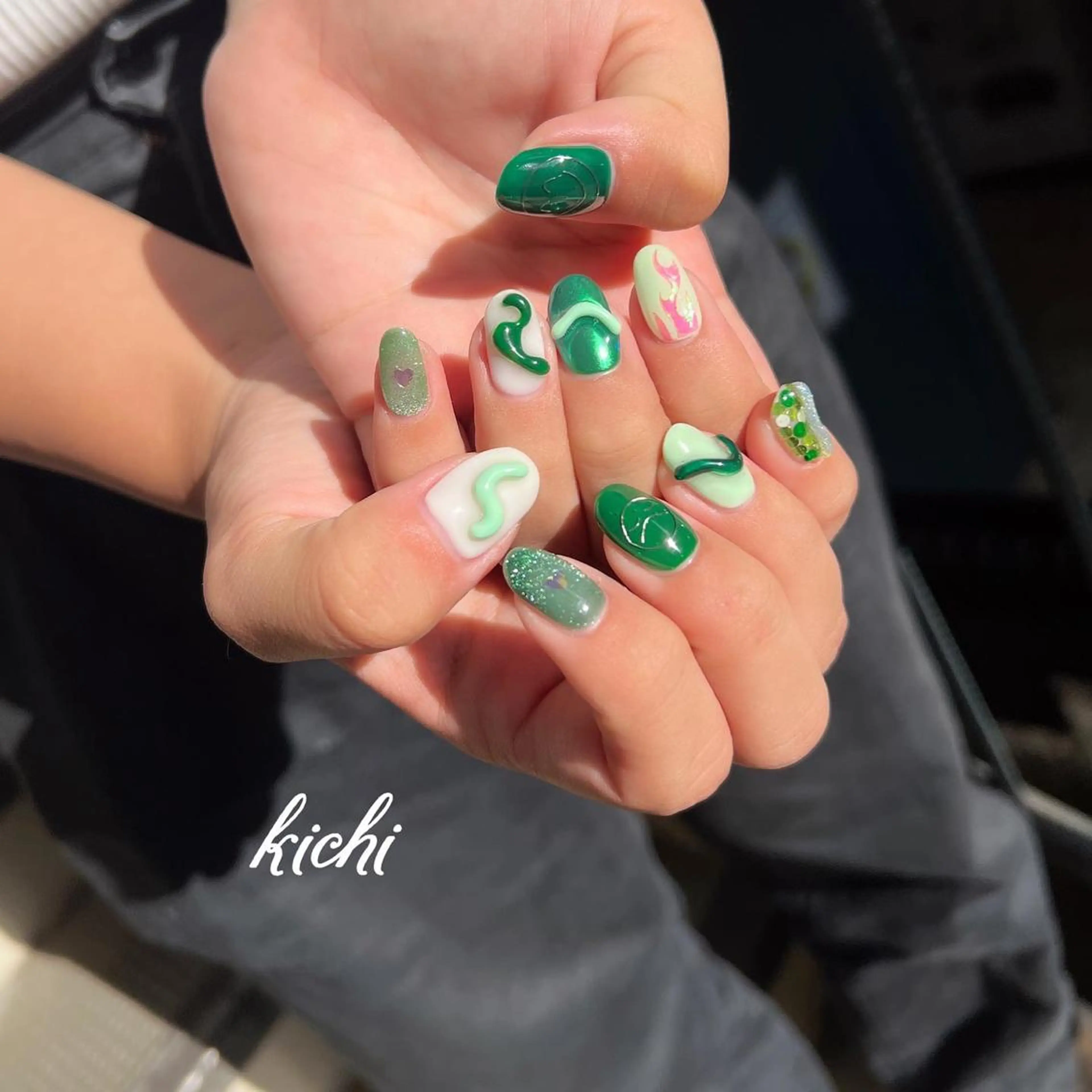 ネイル ジェルネイル グリーン 持ち込み ニュアンスネイル パラジェル kichi･:* みじゅのネイルデザイン