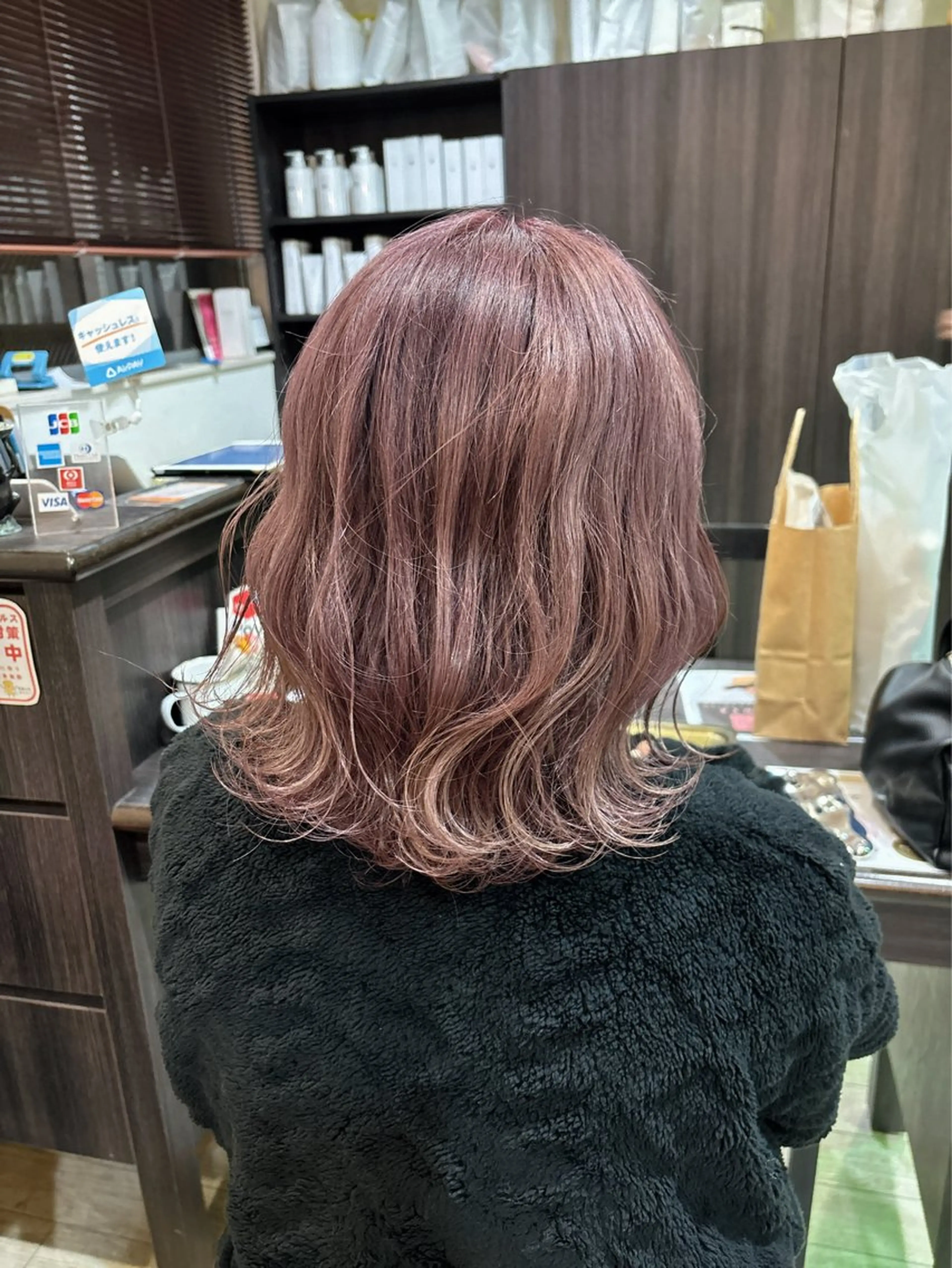 セミロング カラー ブリーチ ヘアカラー トリートメント お悩み改善カット 太田皓大のヘアスタイル