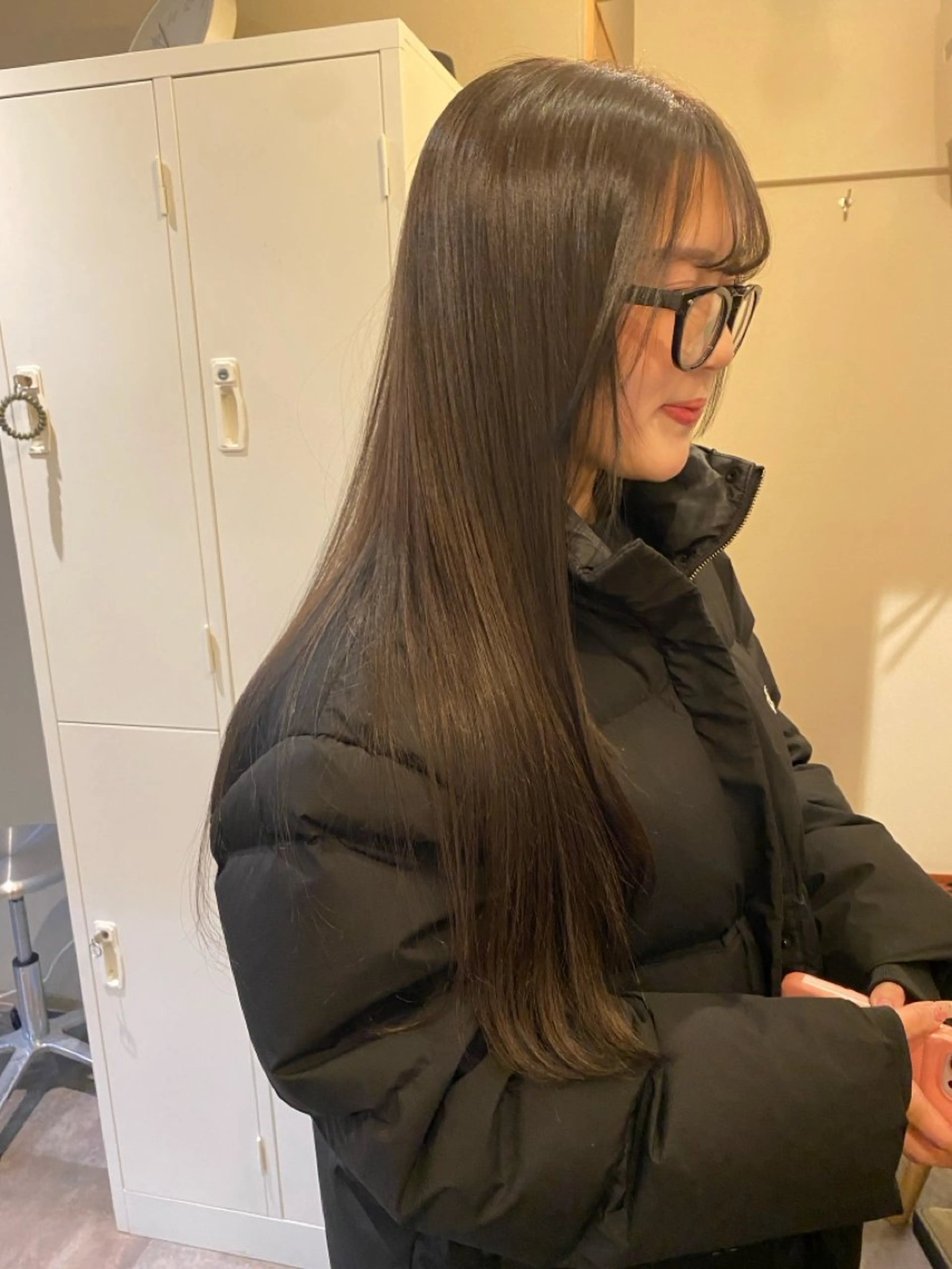 ロング ヘアカラー トリートメント みやけ ひなのヘアスタイル