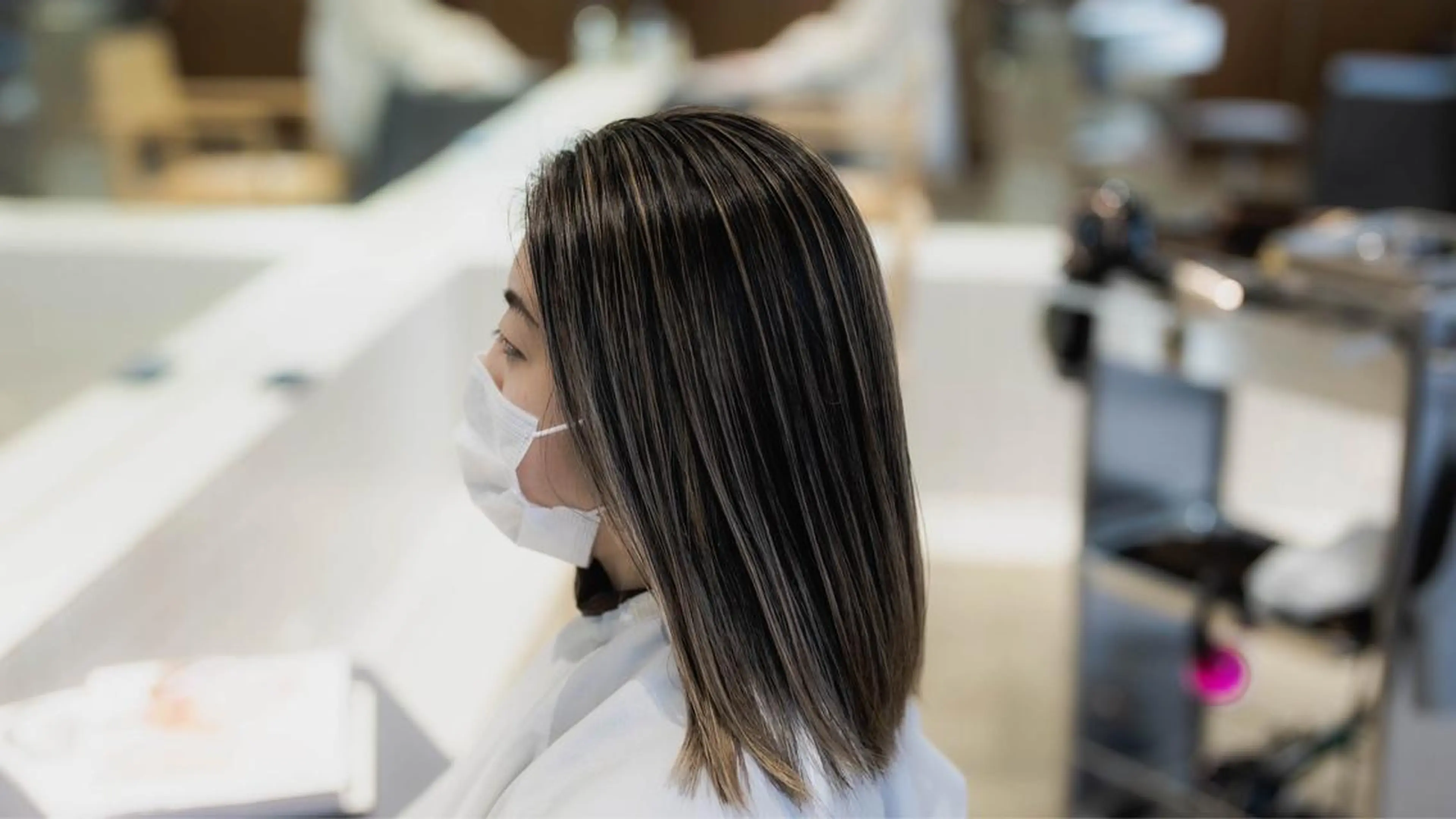 カラー 柳川 ことねのヘアスタイル