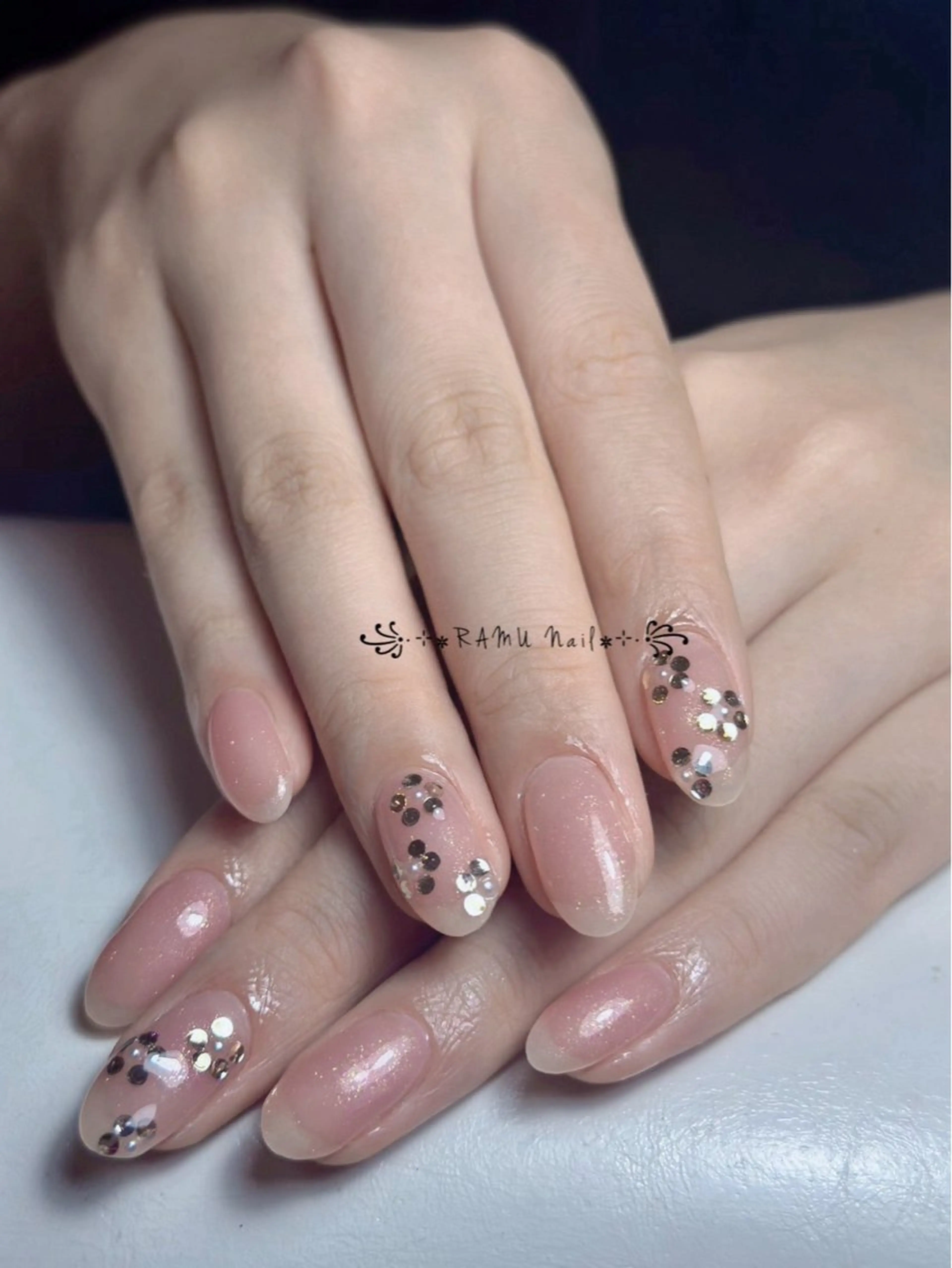 ネイル キラキラネイル マグネットネイル ミラーネイル ピンク 春ネイル ハンドネイル RAMU Nail 恵比寿店のネイルデザイン