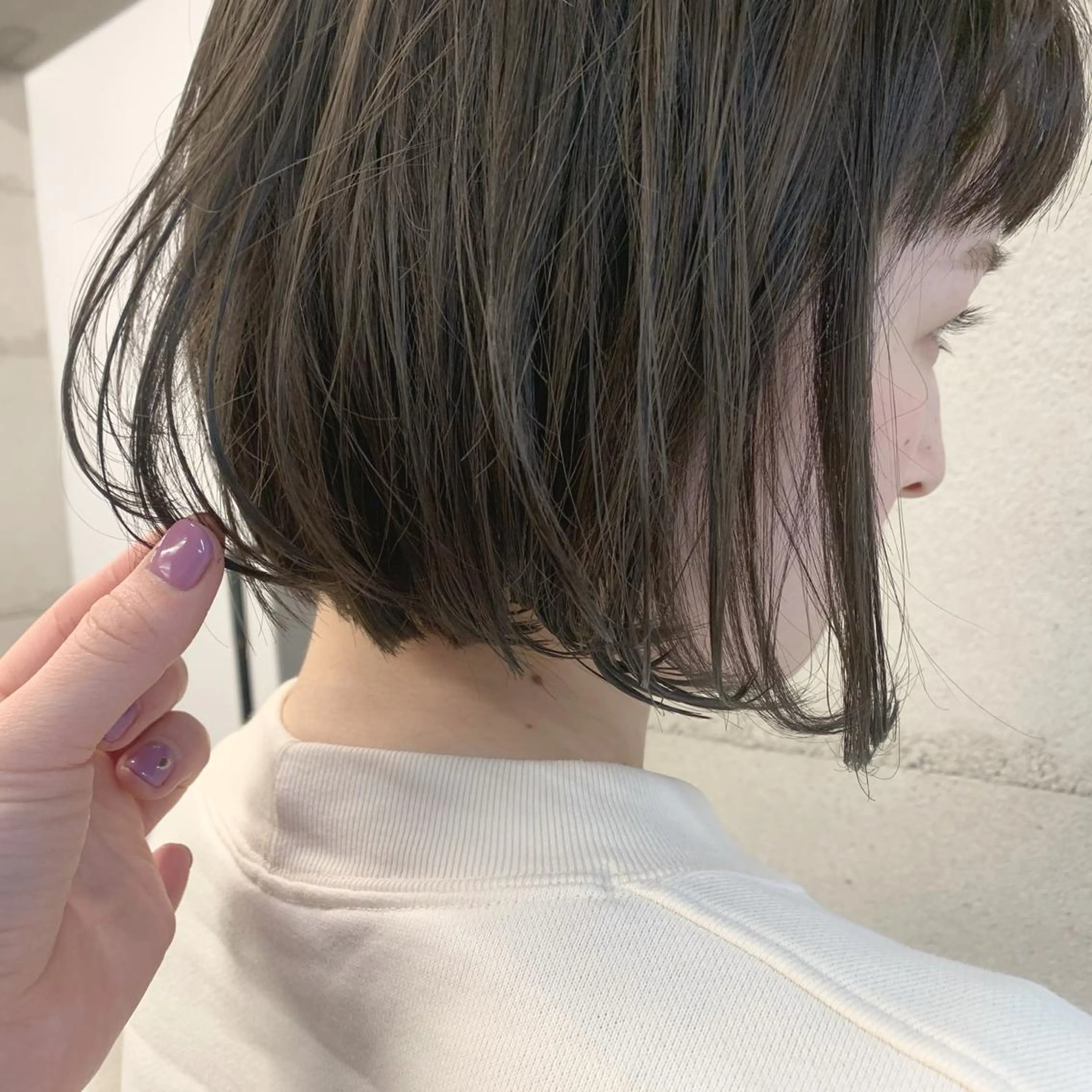 ショート カラー 透明感/オリーブ/ グレージュ/YUKAのヘアスタイル