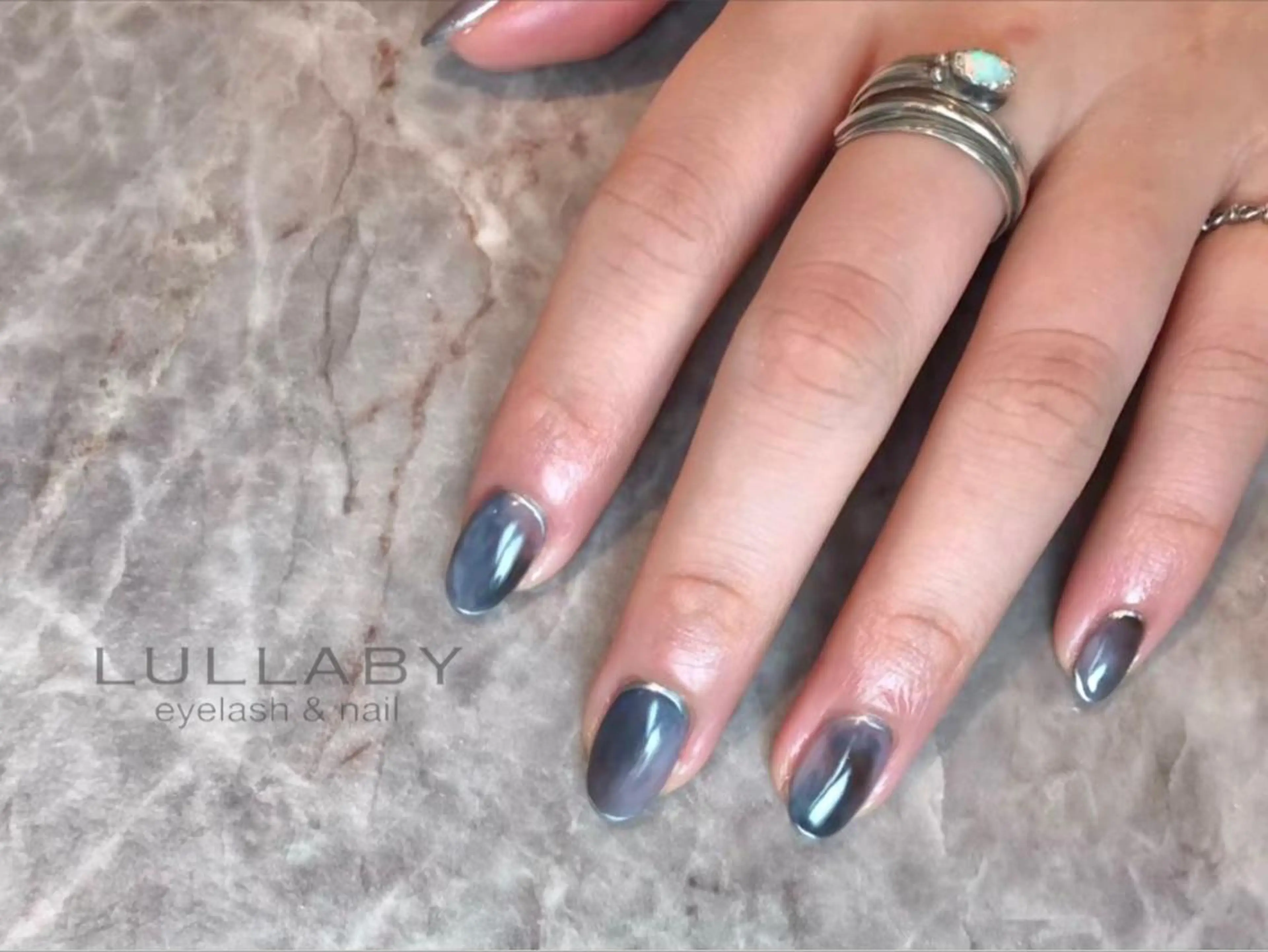 ネイル LULLABY 銀座並木通り店のネイルデザイン