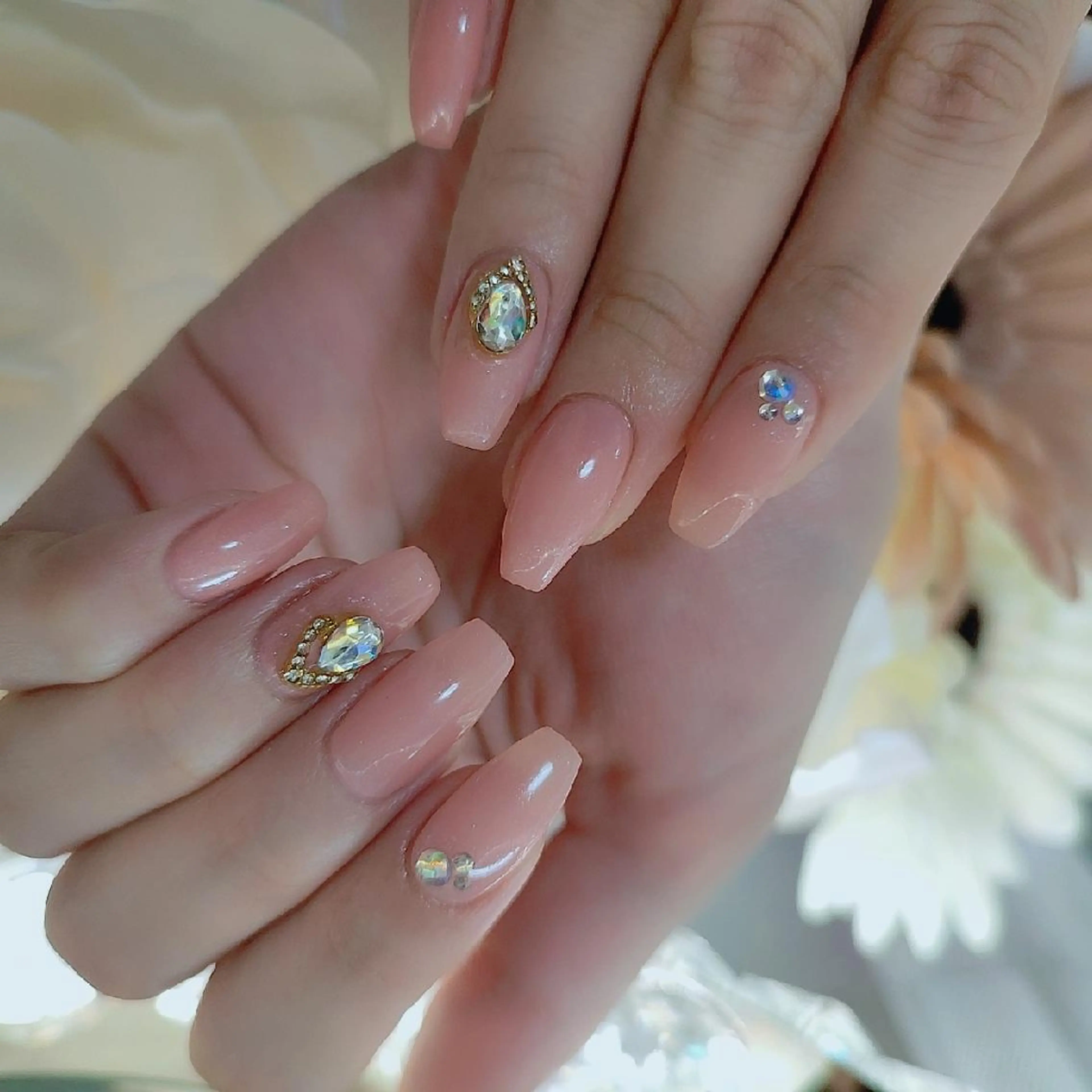 ネイル ハンドネイル RUNWAY 　　の眉毛・アイブロウイメージ