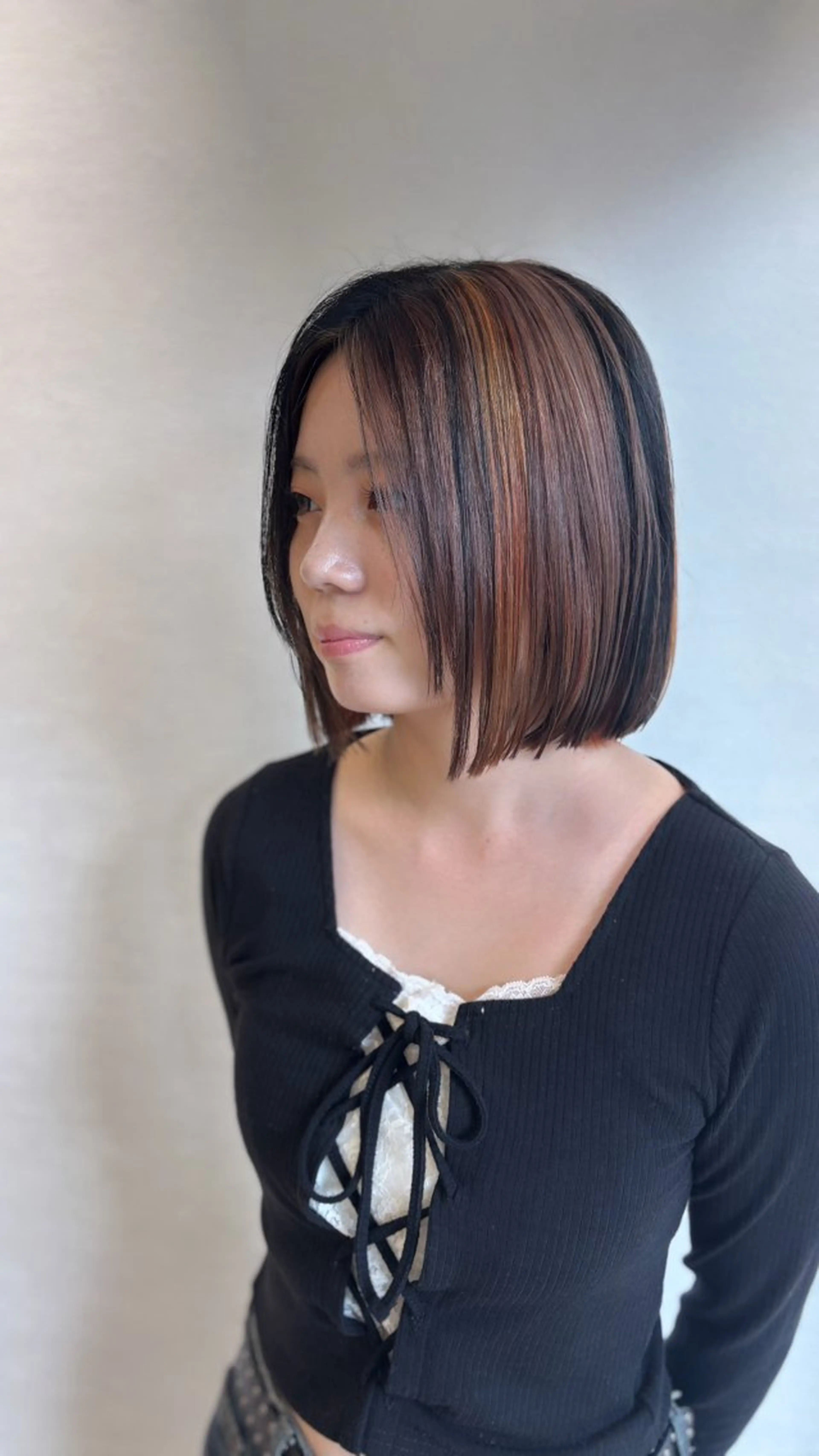 ミディアム カラー ヘアカラー そうや🐺ブリーチ/ デザインカラーのヘアスタイル