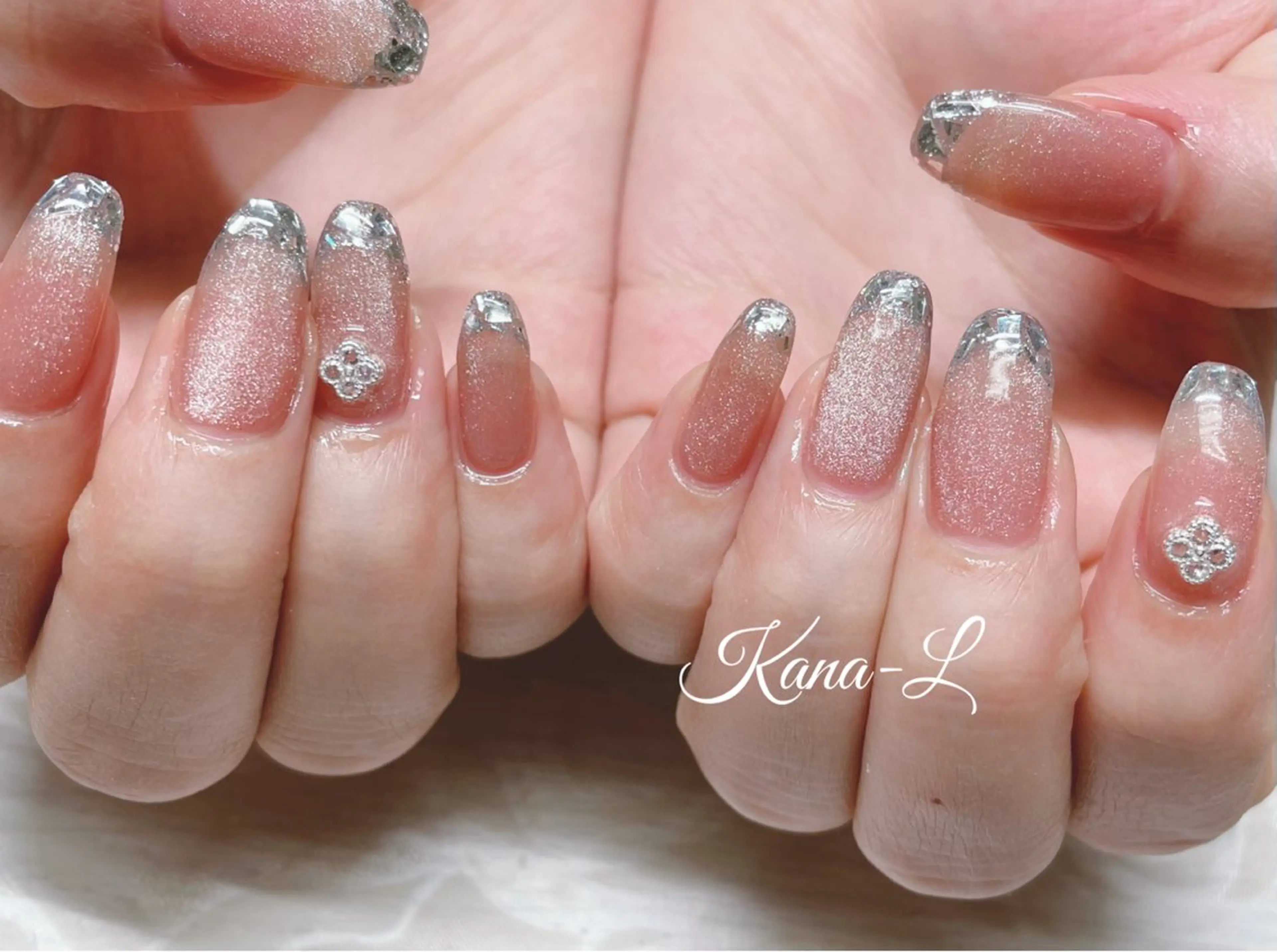 ネイル フレンチネイル ジェルネイル ガラスフレンチ キラキラネイル マグネットネイル 芦辺 香奈のネイルデザイン