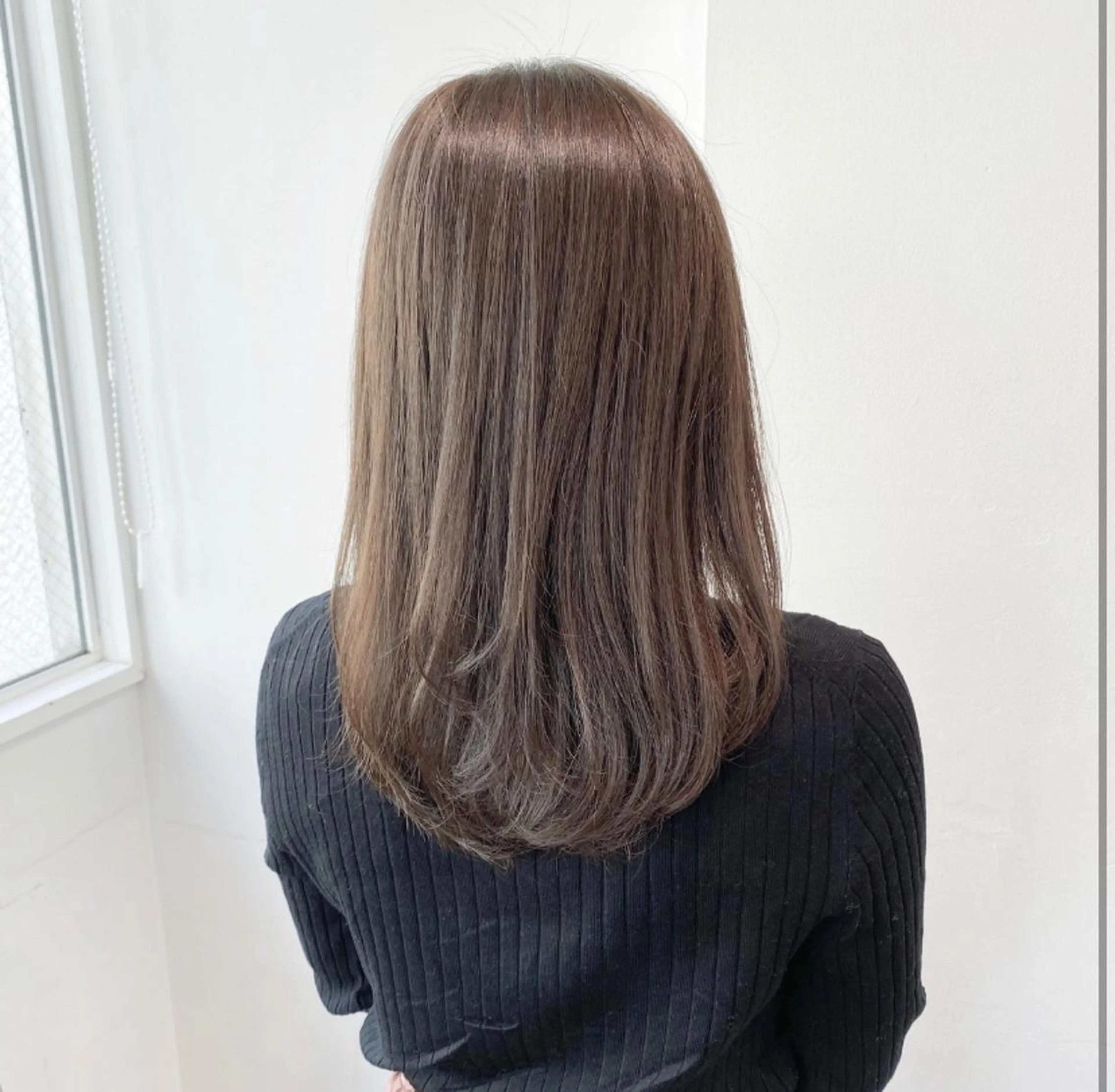 セミロング くすみミルクティー/ ブラウン🪡TOWAのヘアスタイル