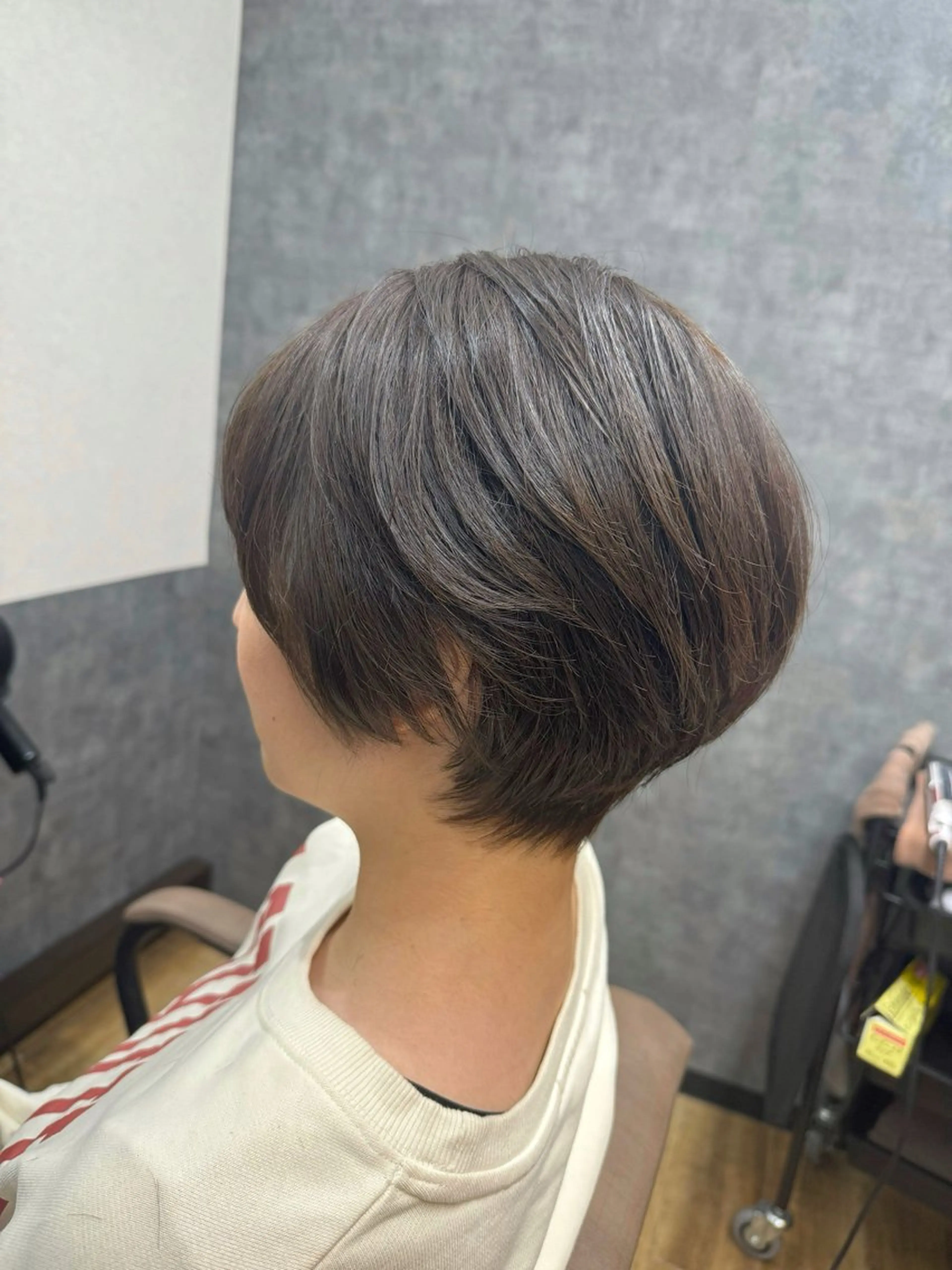 ショート カラー アッシュ アッシュブラウン ブラウンカラー TELAHAIR南流山店所属・TERA  HAIR HARUのヘアスタイル