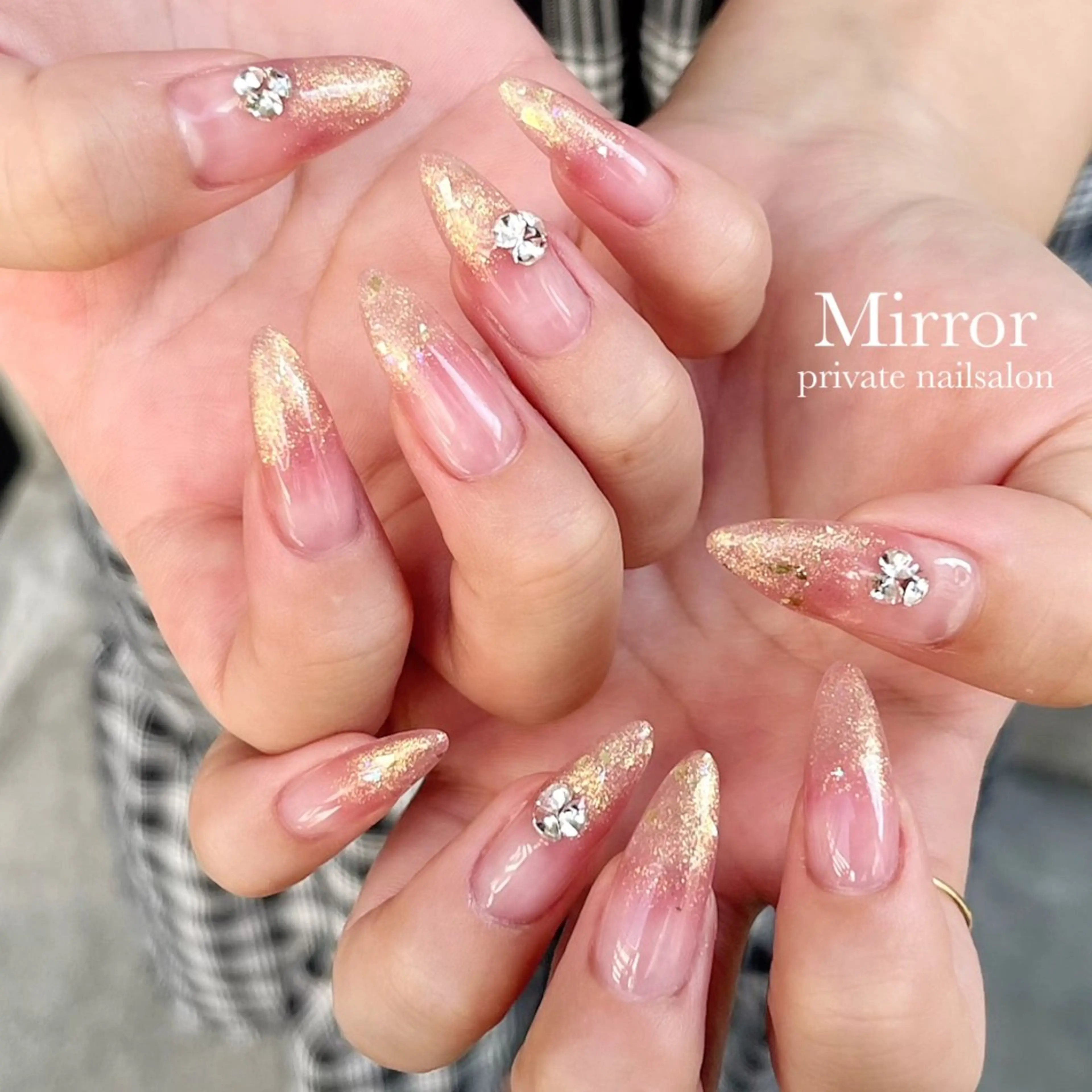 ネイル ハンドネイル nailsalon Mirrorのネイルデザイン