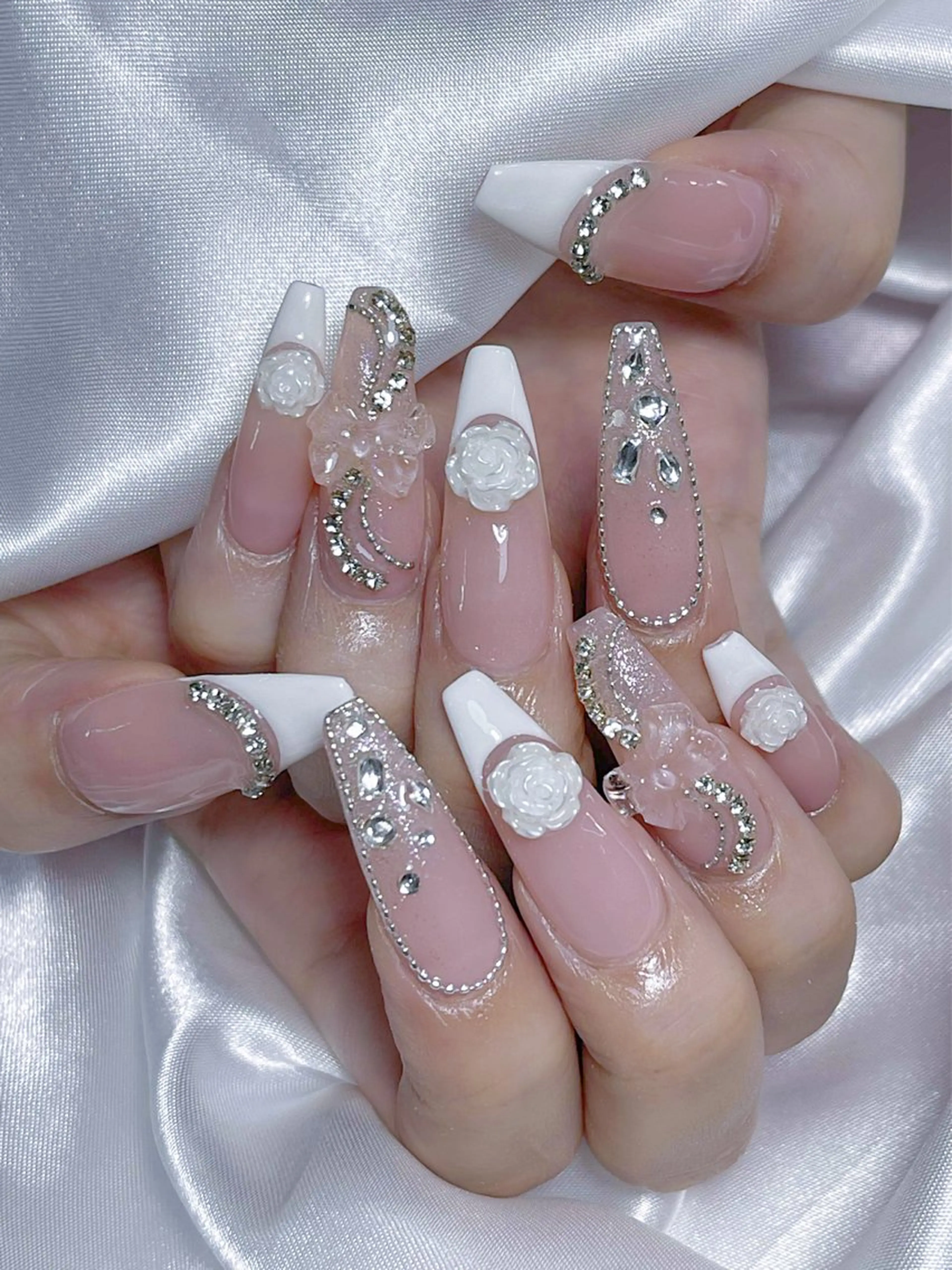 ネイル ハンドネイル LEELA NAIL STUDIO所属・LEELA NAIL STUDIOのネイルデザイン