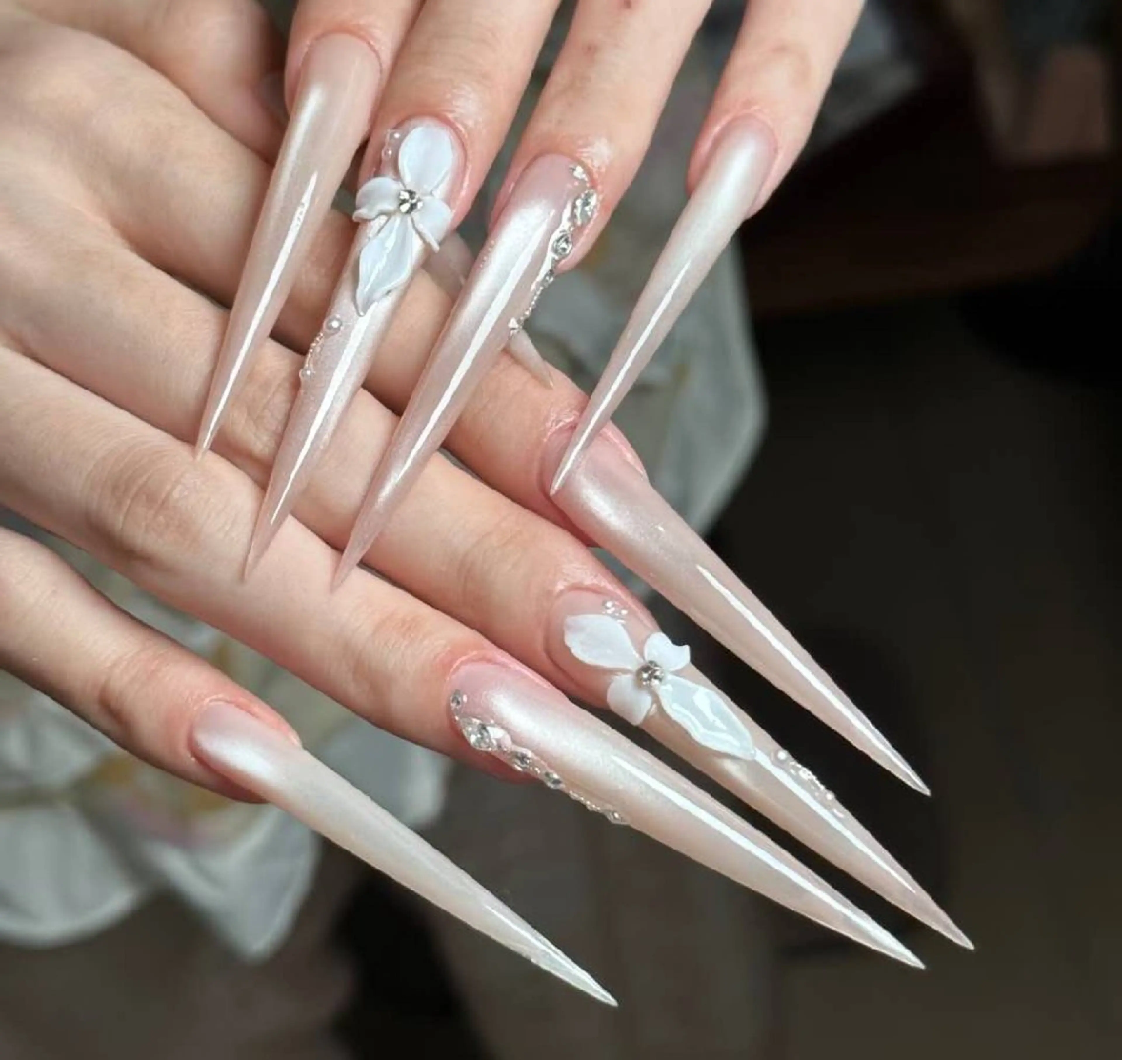 ネイル 小島 阿佑美のネイルデザイン