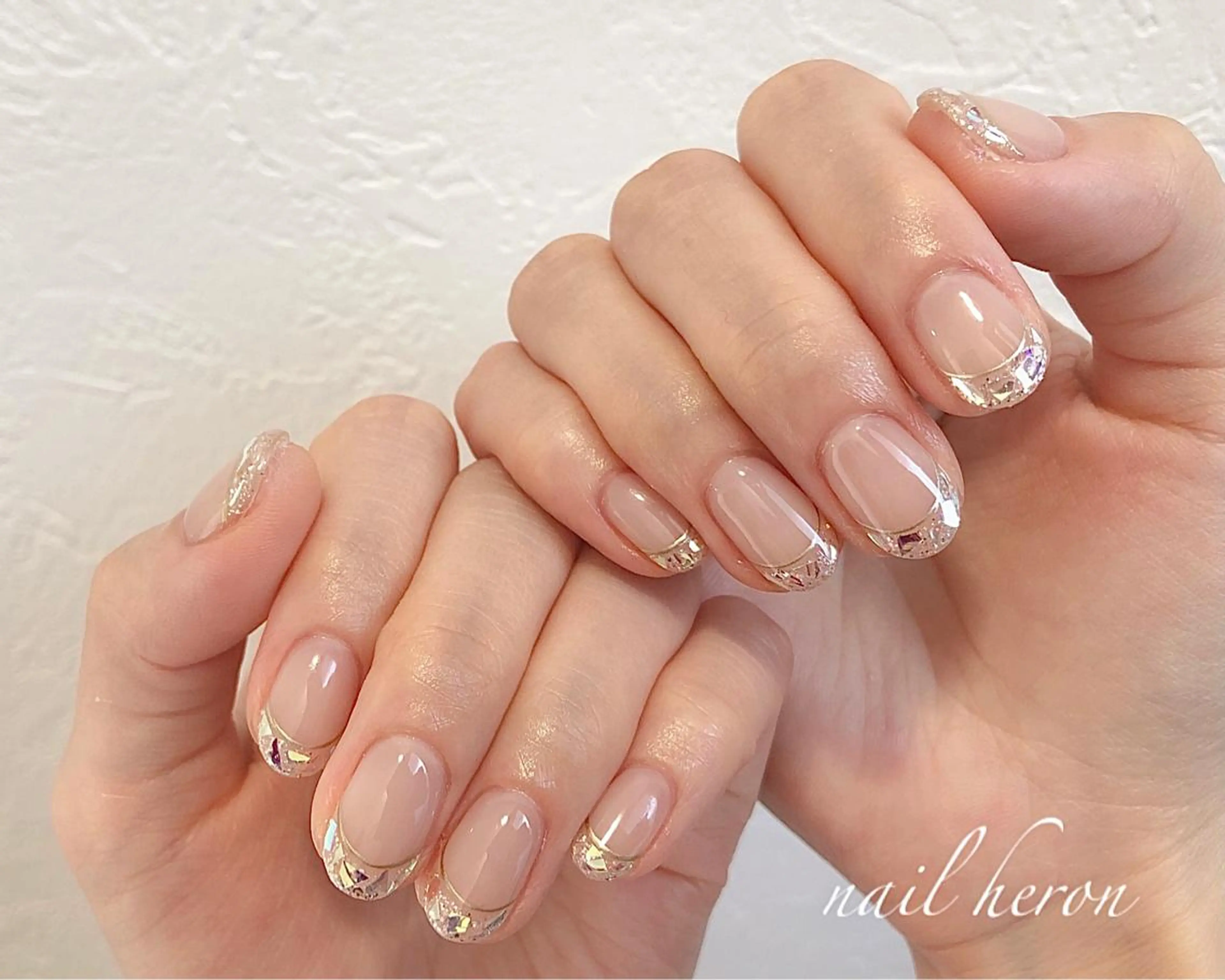 ネイル フレンチネイル ガラスフレンチ ハンドネイル nail heron所属・saki_ nail heronのネイルデザイン