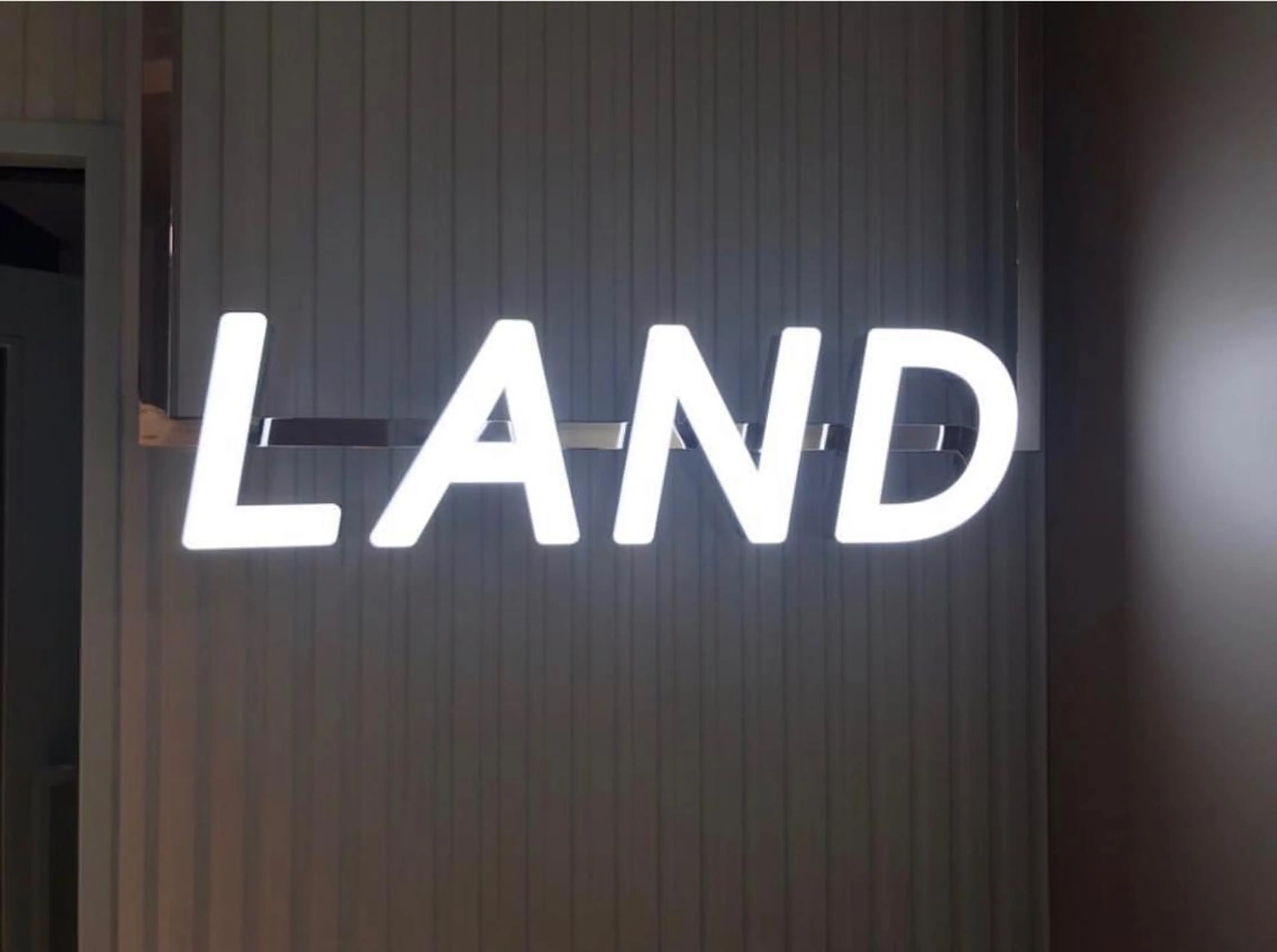 ショート ♡透け感カラー 大賀哲平♡のヘアスタイル