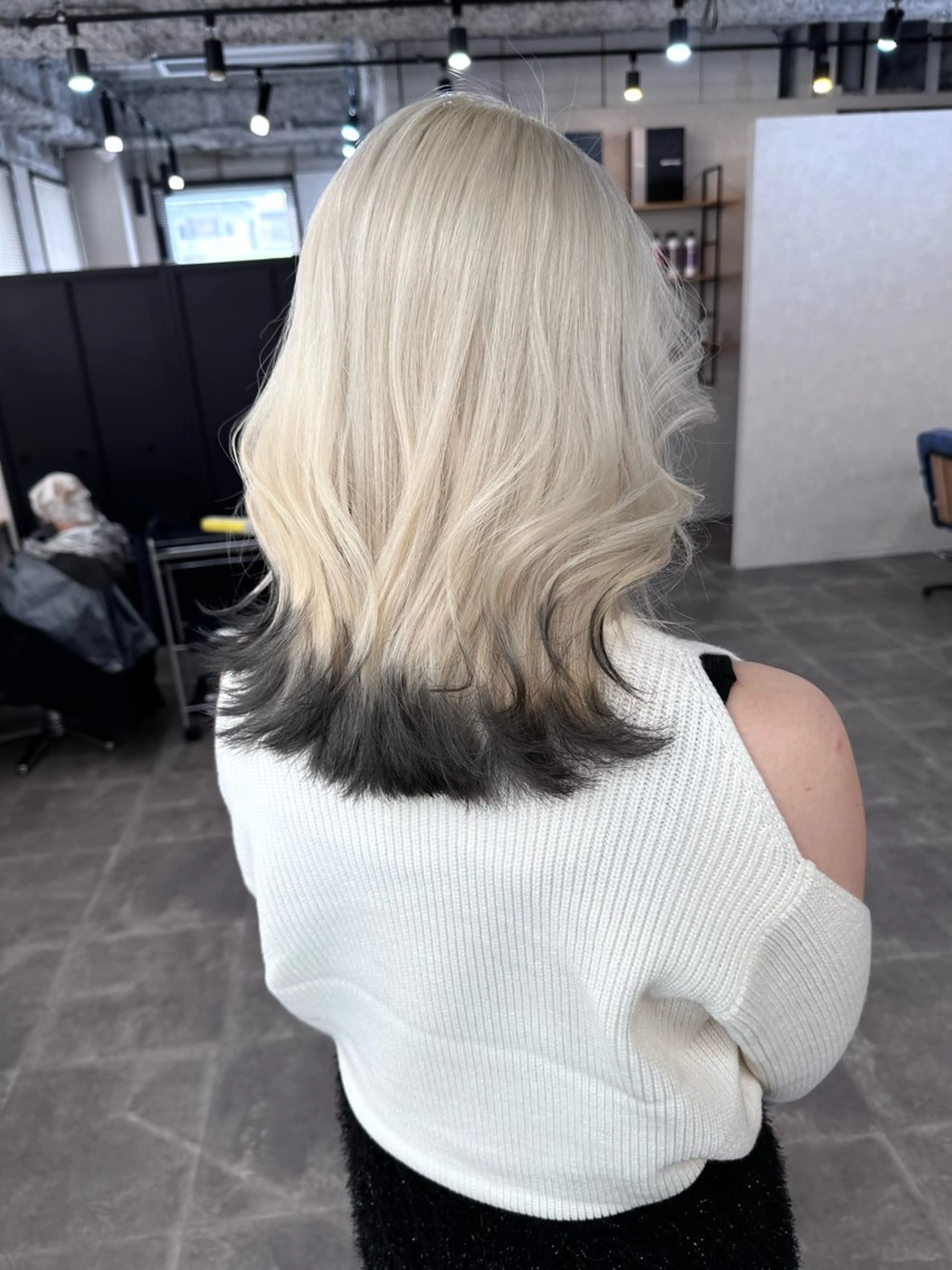 ミディアム Aika 🖤のヘアスタイル