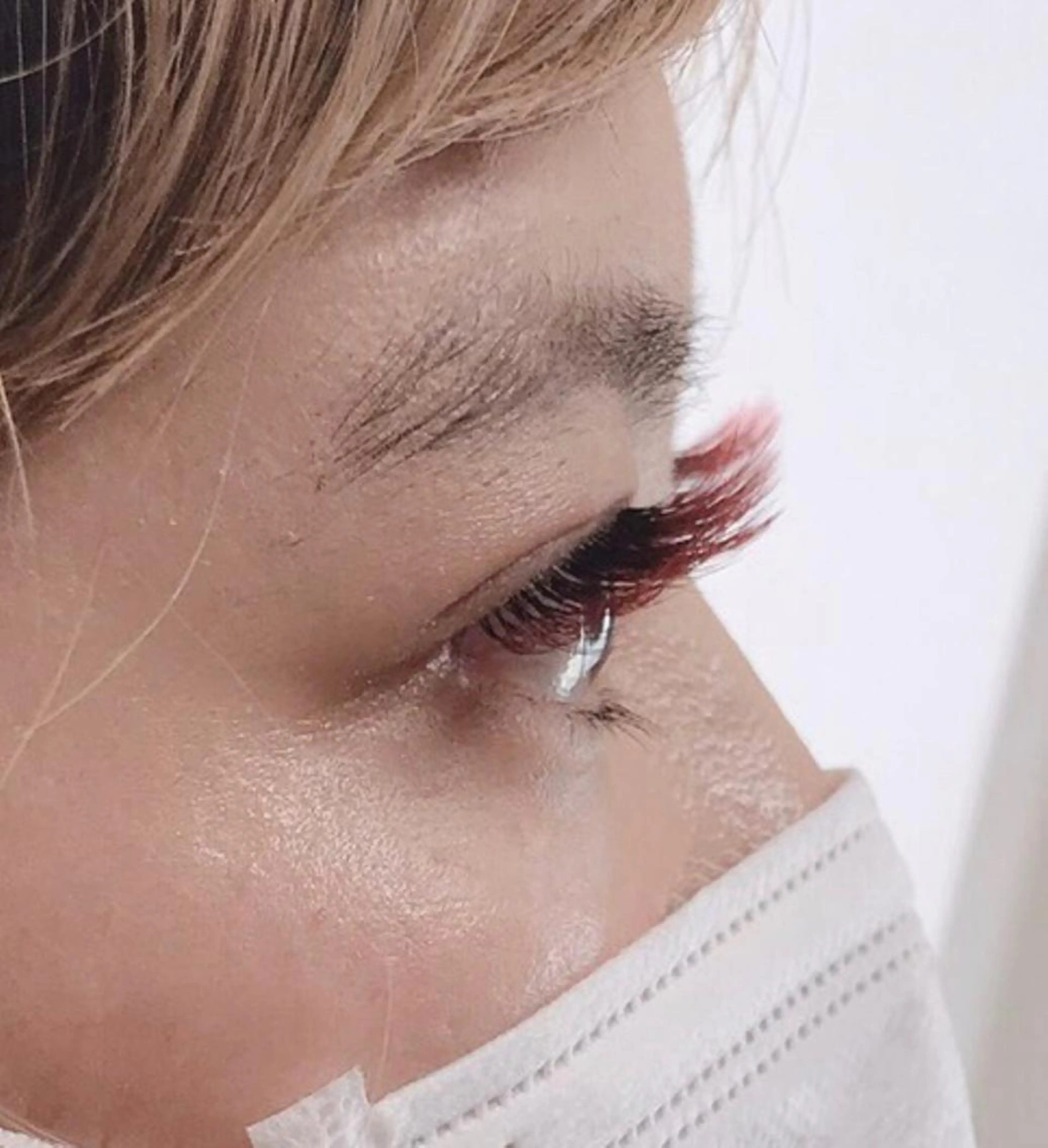 マツエク・マツパ カラーマツエク ボリュームラッシュ Hug me eyelashのマツエク・マツパデザイン