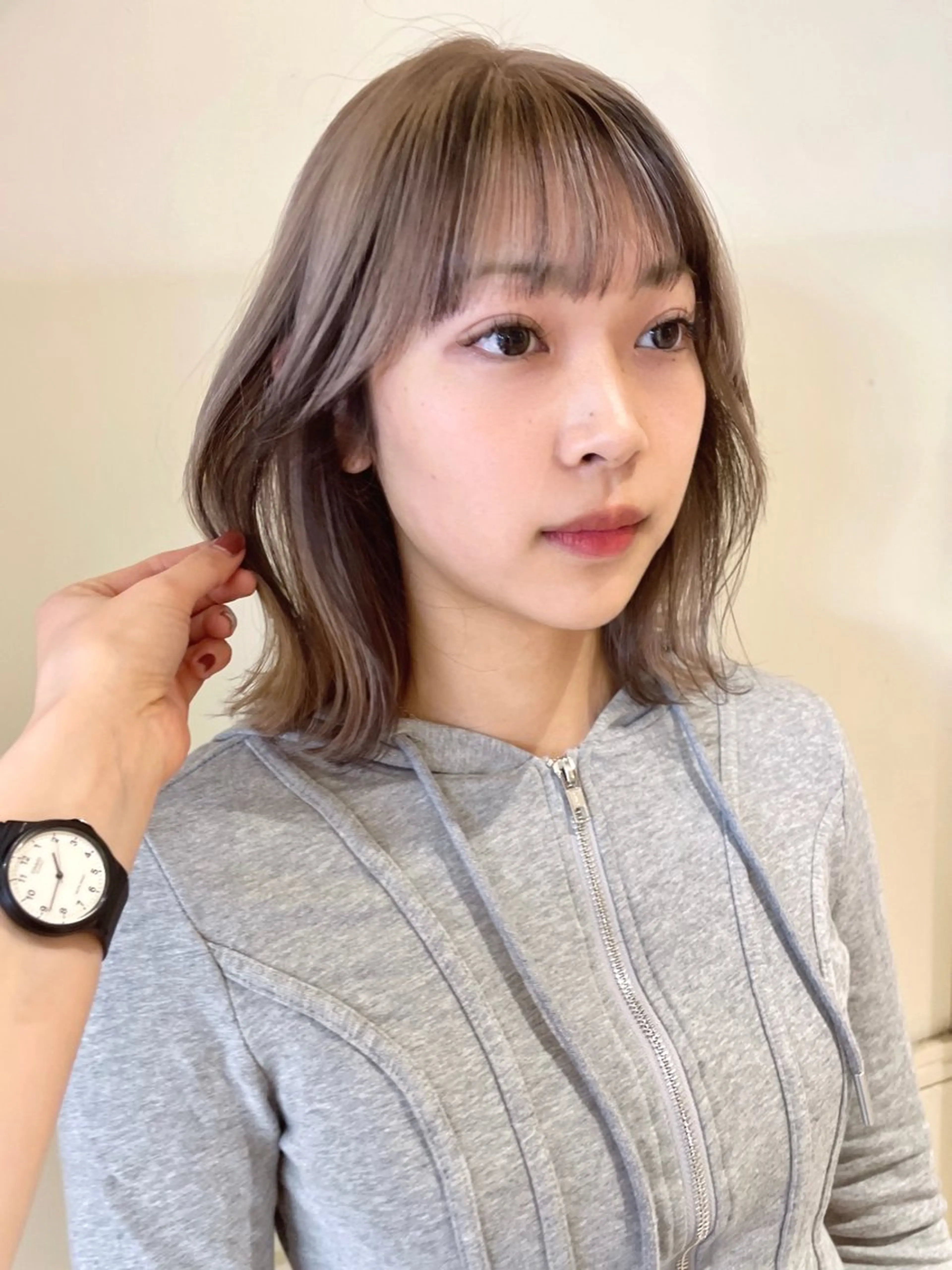 ミディアム カラー ベージュカラー ブリーチ ブラウンカラー ミルクティーベージュ 小顔カット 清水　ちひろ ✄トップスタイリストのヘアスタイル