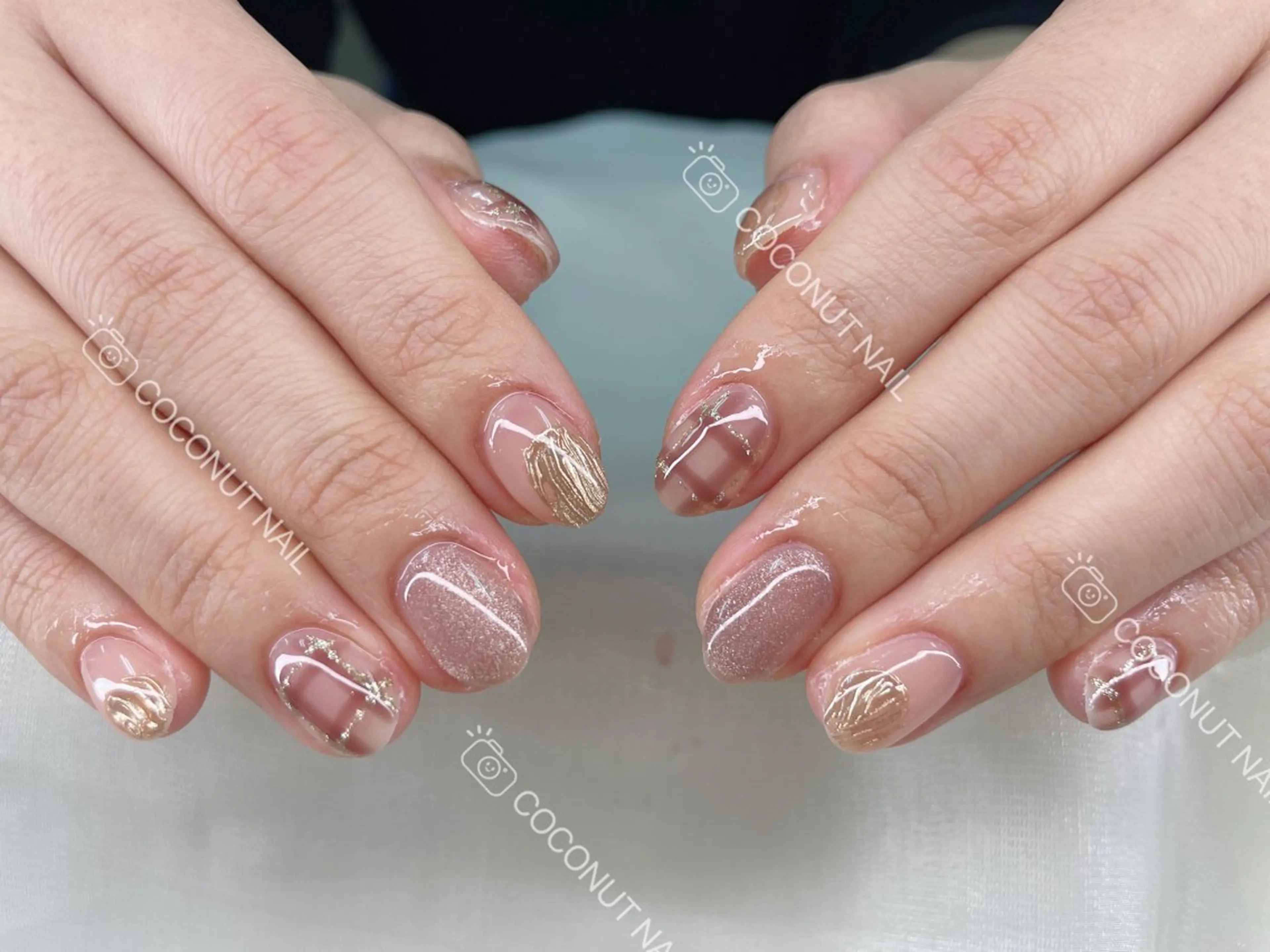 ネイル べっ甲ネイル フレンチネイル キラキラネイル マグネットネイル 大理石ネイル(マーブル) ハンドネイル 神田 ココナッツのネイルデザイン