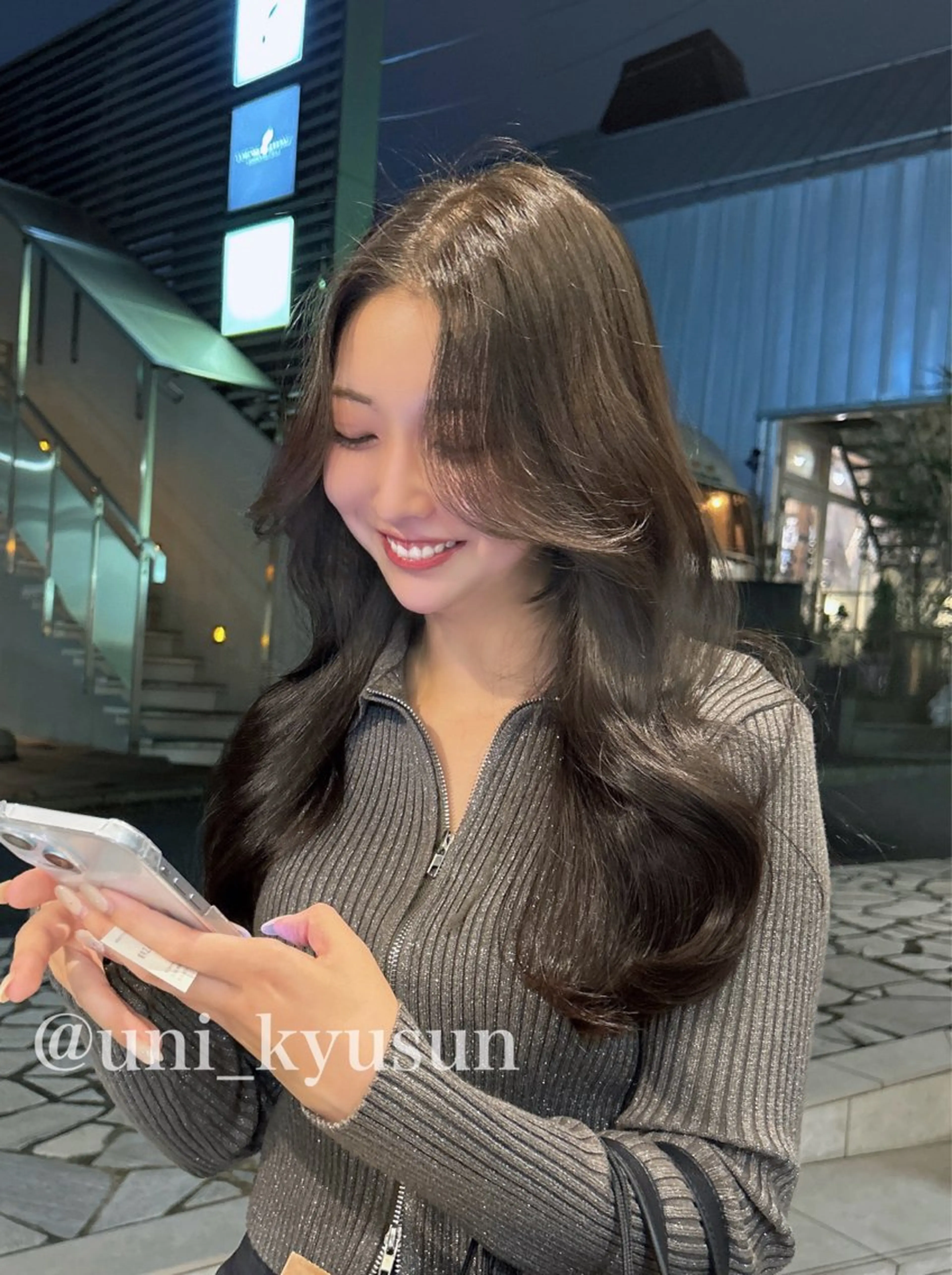 ロング カラー カット ヘアカラー トリートメント 本格韓国ヘア🇰🇷 【uni】キューさんのヘアスタイル