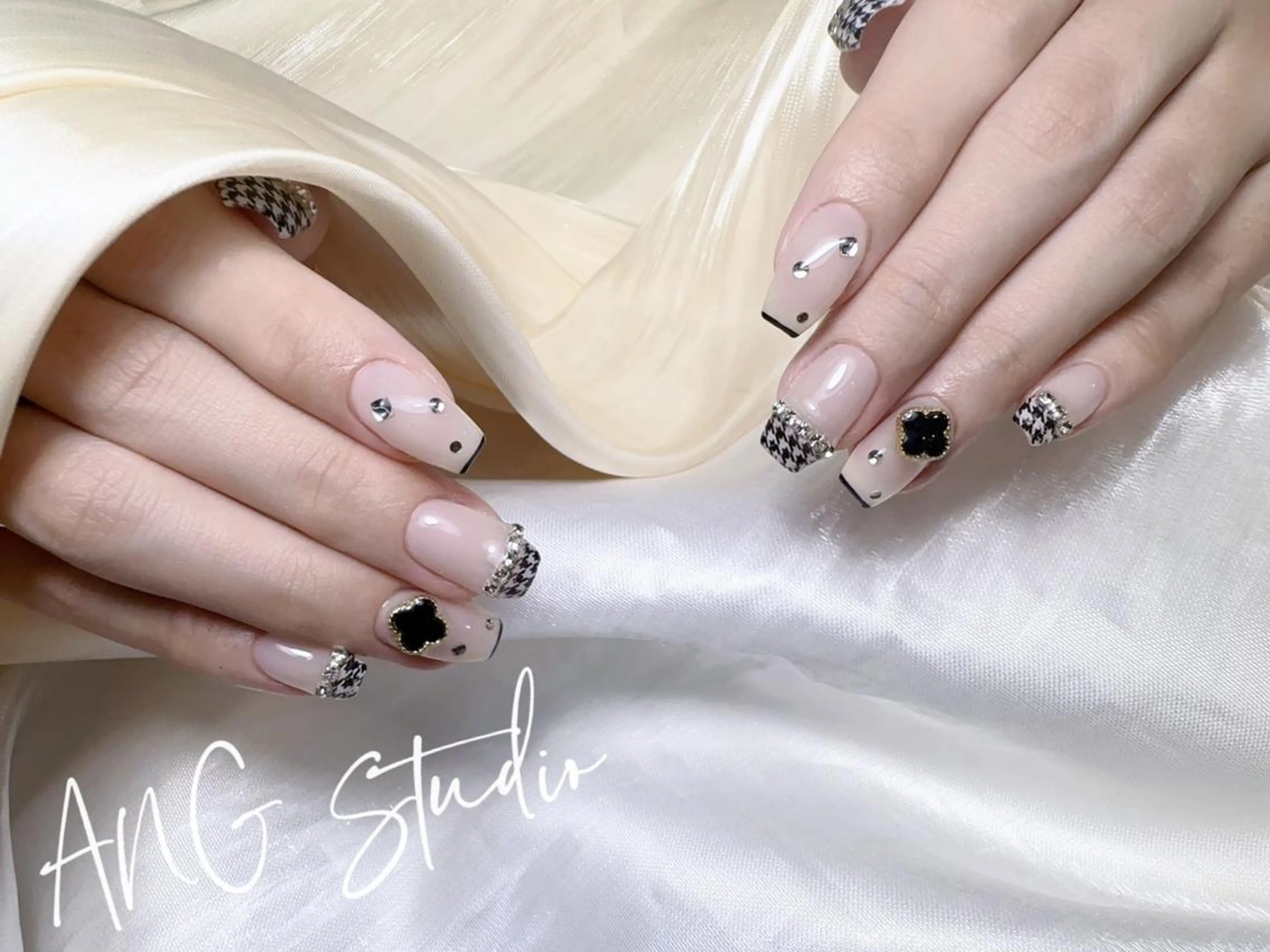 ネイル リ コのネイルデザイン