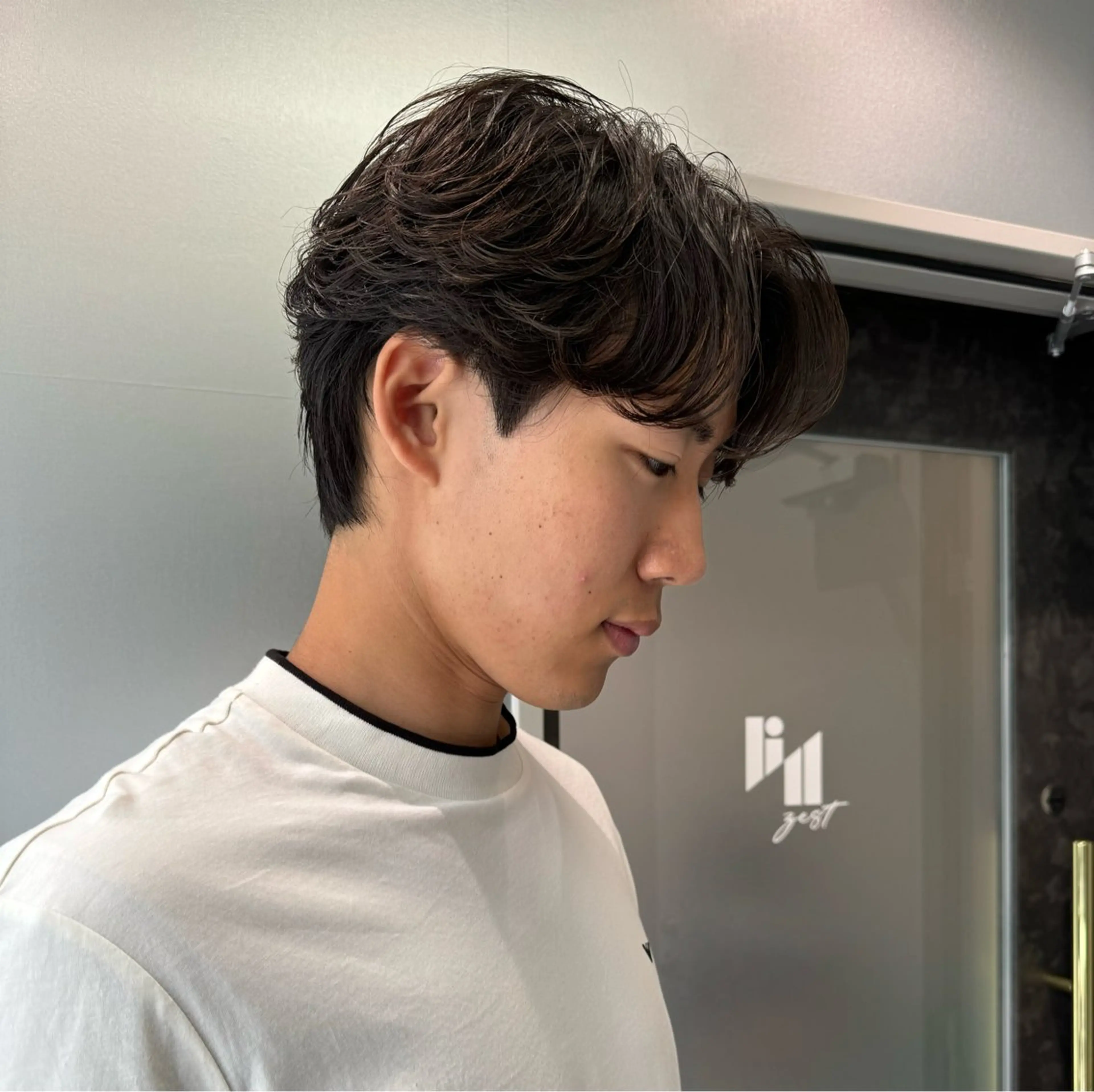 スタイリング簡単❗️似合わせメンズセンターパートの写真