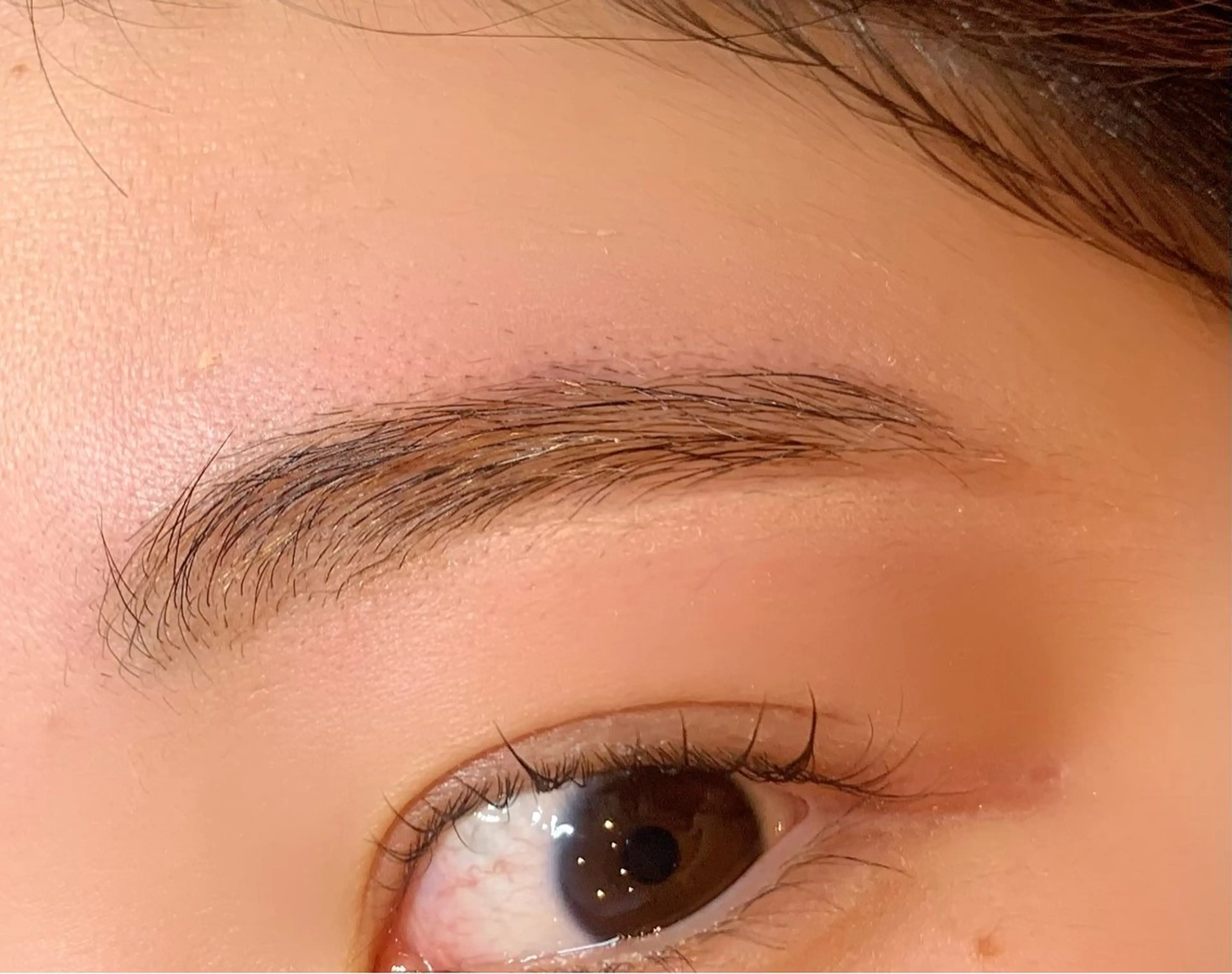 アイブロウ ハリウッドブロウリフト 飯塚 亜衣のマツエク・マツパデザイン