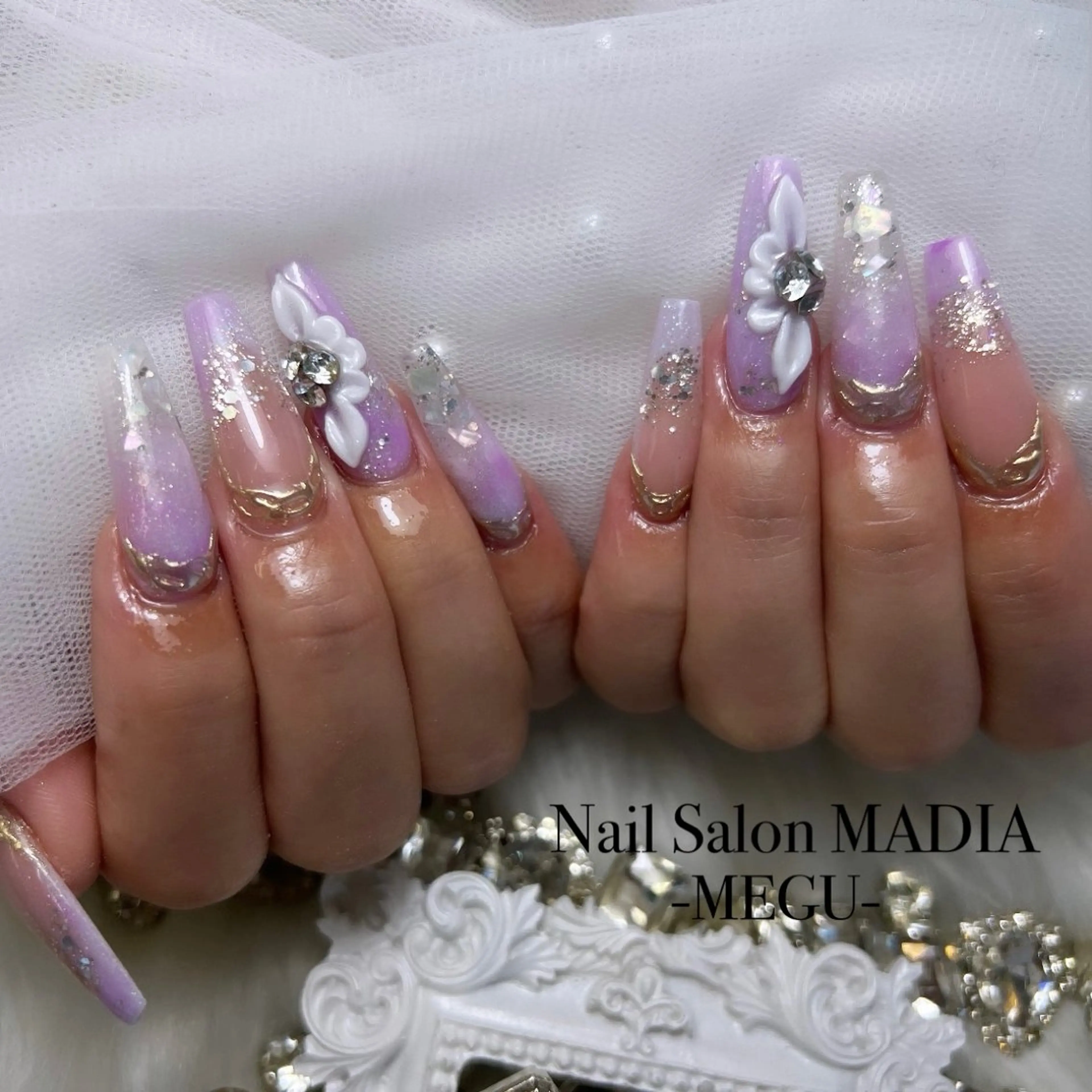 ネイル MADIA藤沢所属・MADIA MEGUのネイルデザイン