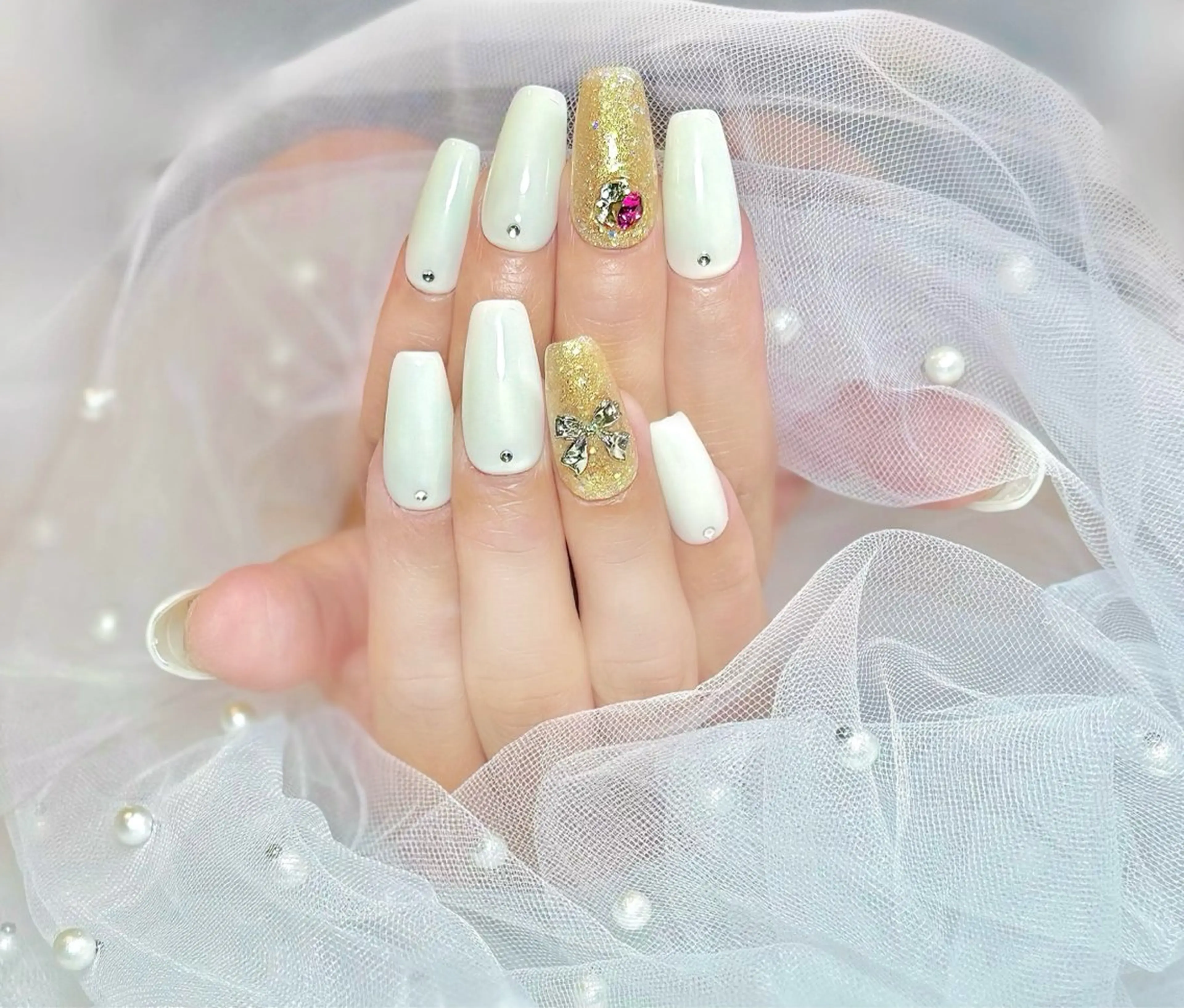 ネイル 韓国ネイル ネイルチップ ブライダルネイル Chat　noir所属・【chatnoir】 MIYUのネイルデザイン