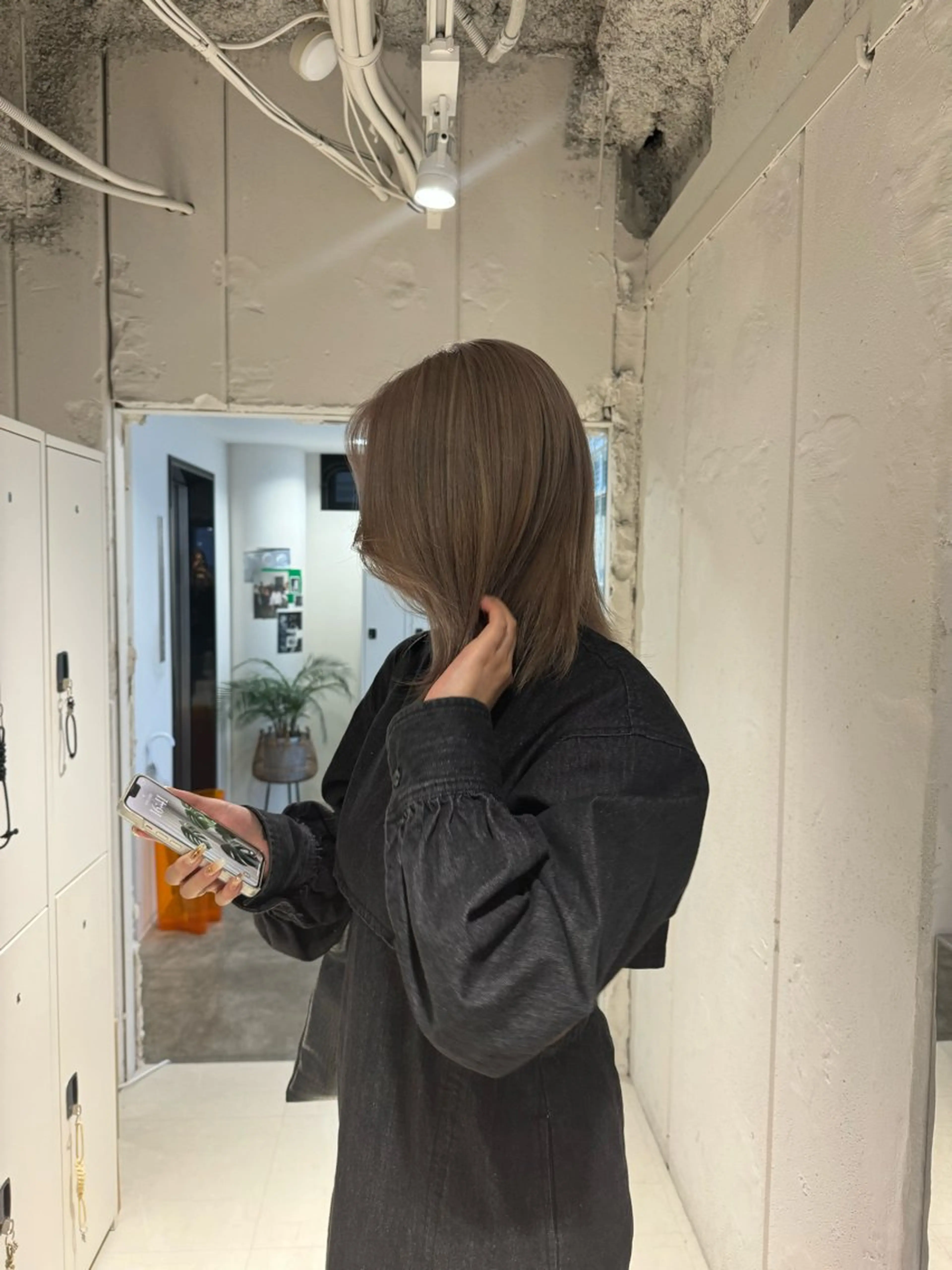 ミディアム カラー ベージュカラー ブリーチ ブロンド カット ヘアカラー トリートメント 梅田美容室/レイヤー カット/ナナミ🎞のヘアスタイル