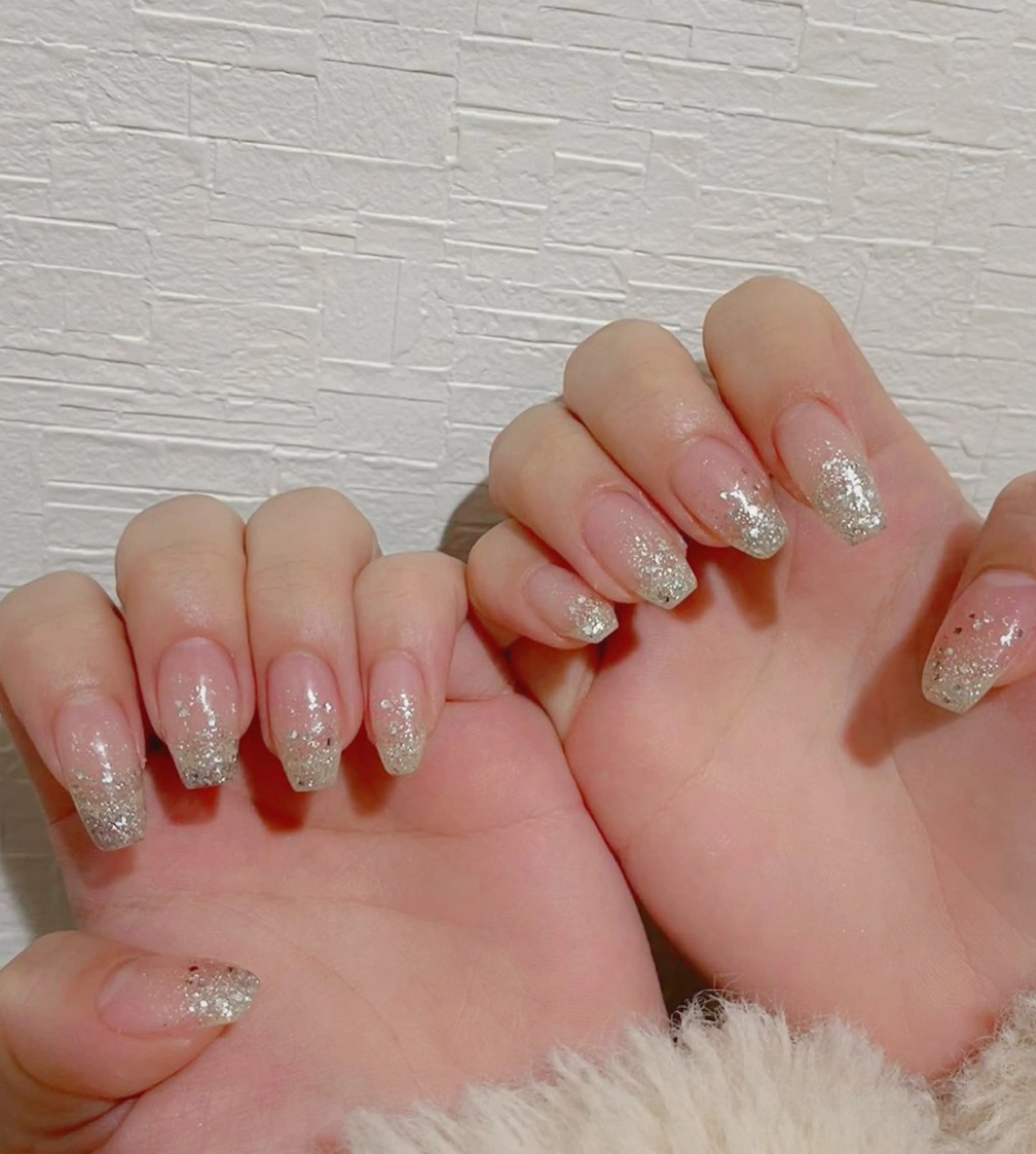 ネイル オーロラネイル 長さ出し フットネイル 韓国ネイル ラメ(グリッター) 👍thumbs up nail👍のネイルデザイン