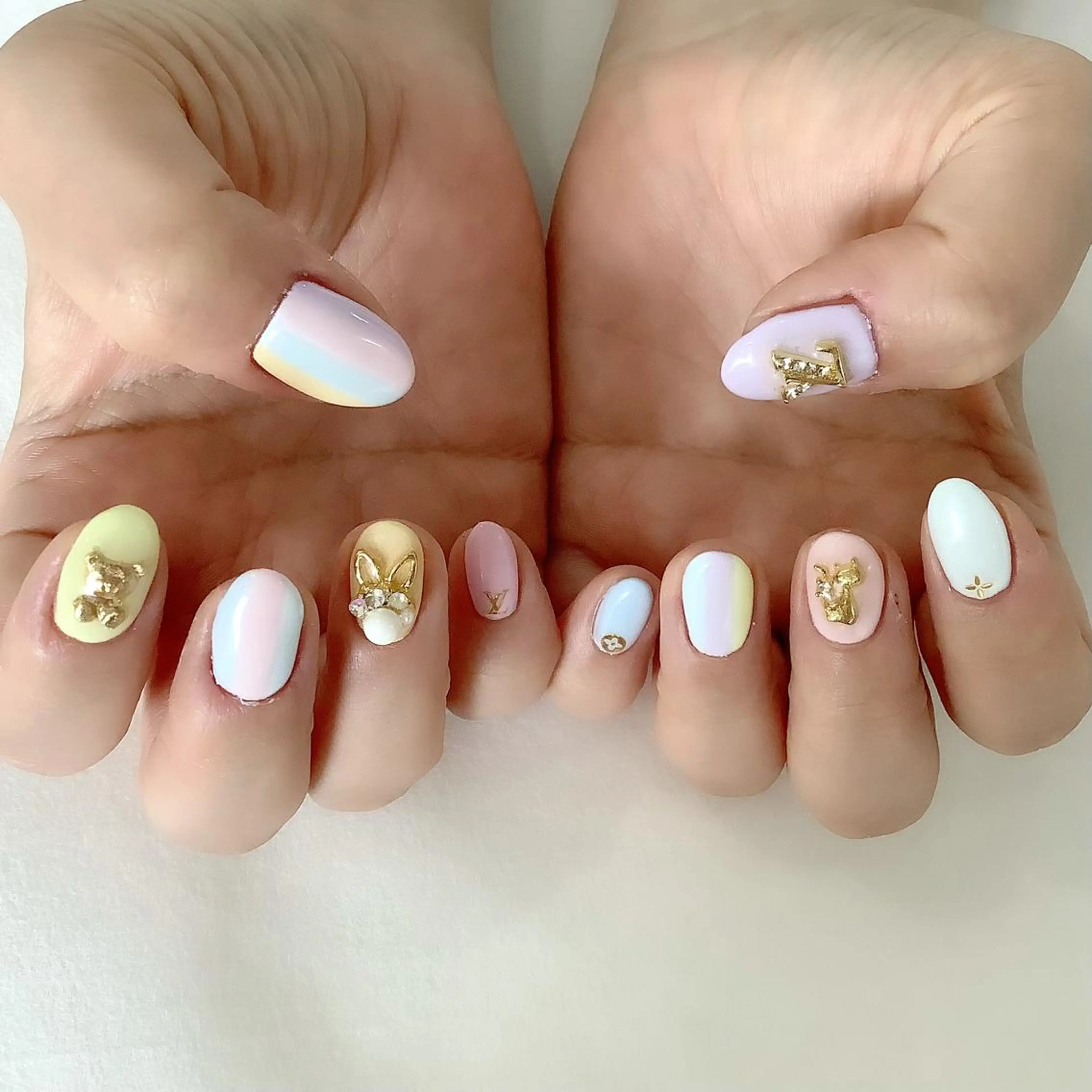 ネイル ハンドネイル 💎🐰 saki. m 🐰💎のネイルデザイン