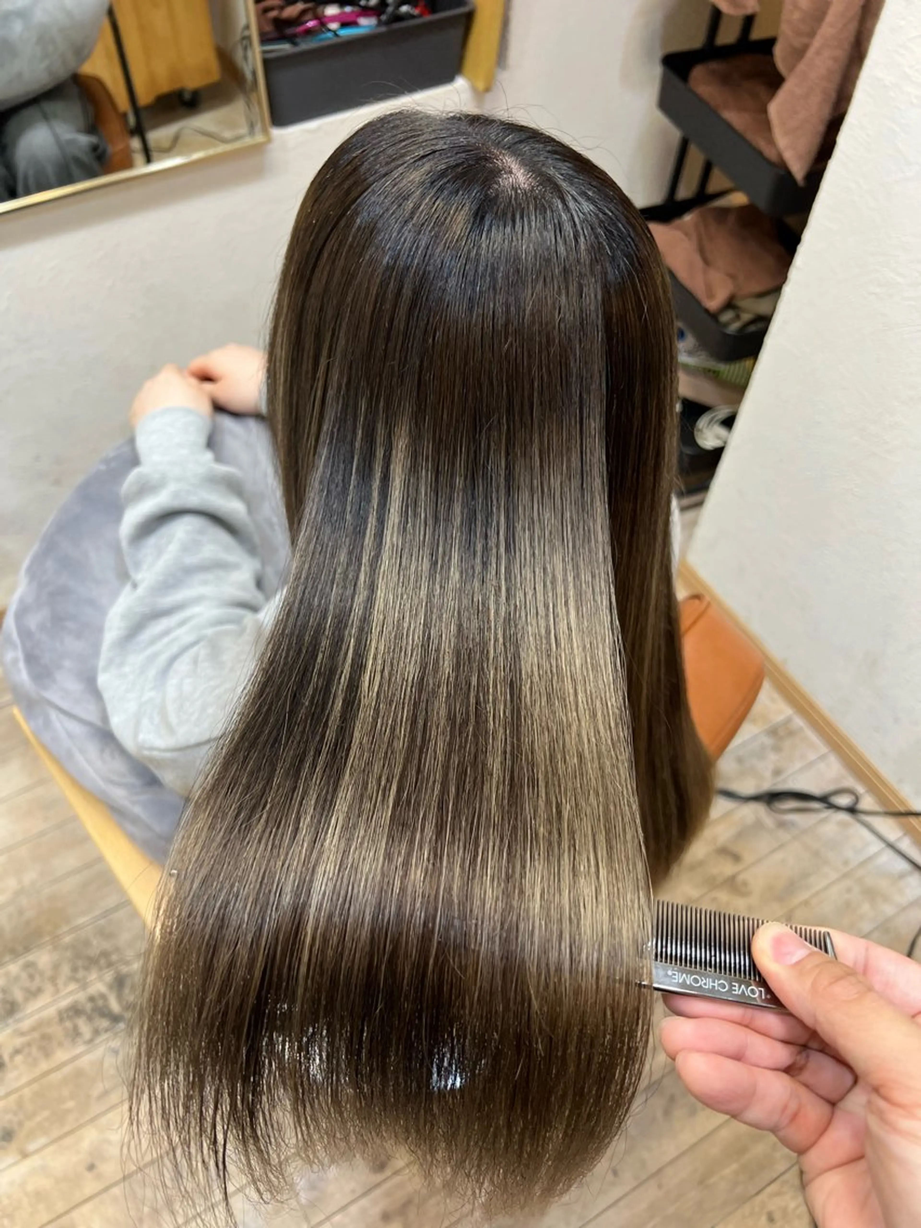 (ブリーチ毛の方対象) カット＋髪質改善矯正＋髪質改善カラー＋トリートメントの写真