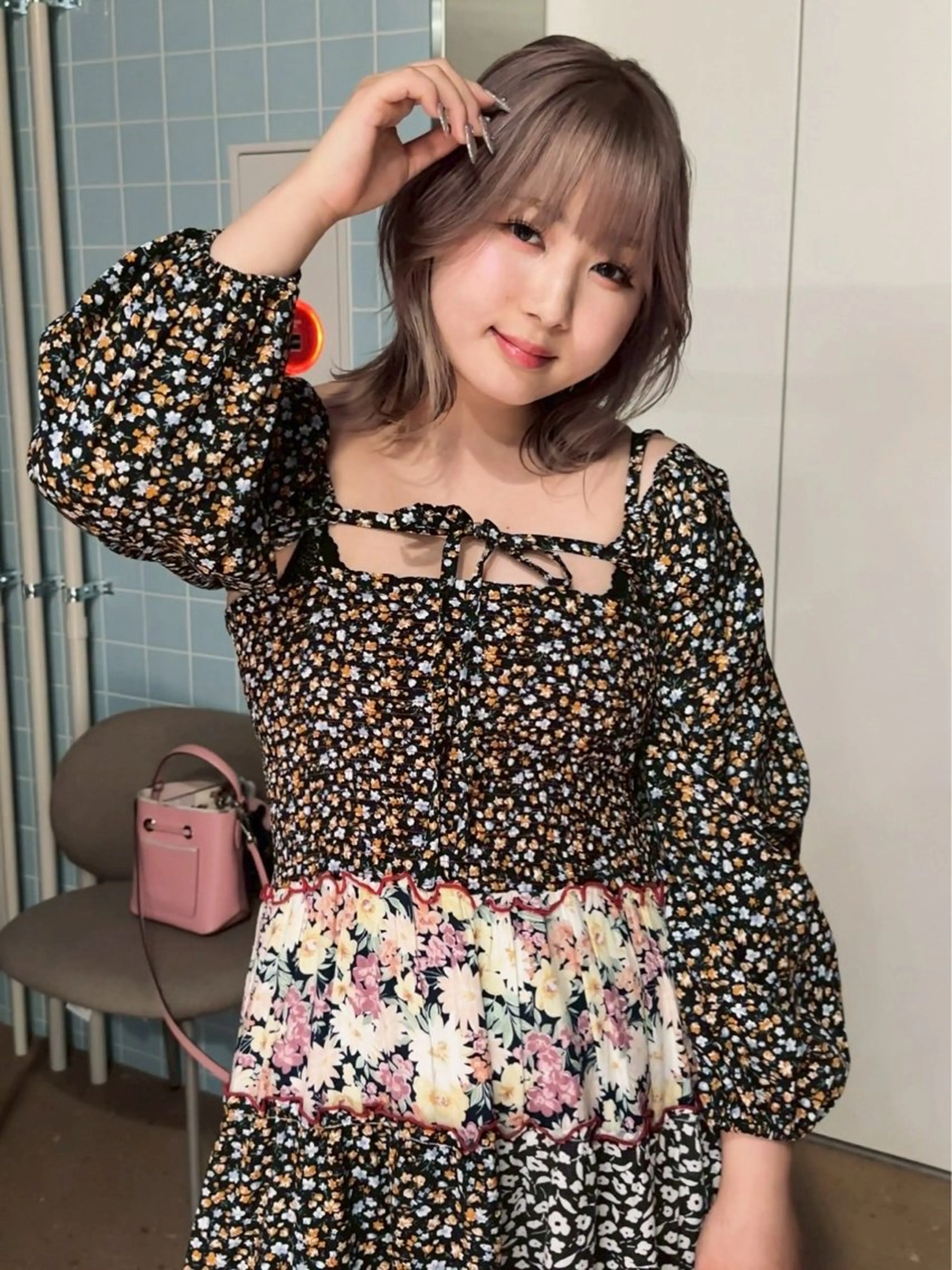 ミディアム カラー ボブレイヤー ブリーチ ボブ 顔まわりレイヤー レイヤーカット カット ヘアカラー トリートメント ウルフ/レイヤー/ 渋谷🔮Yudaiのヘアスタイル