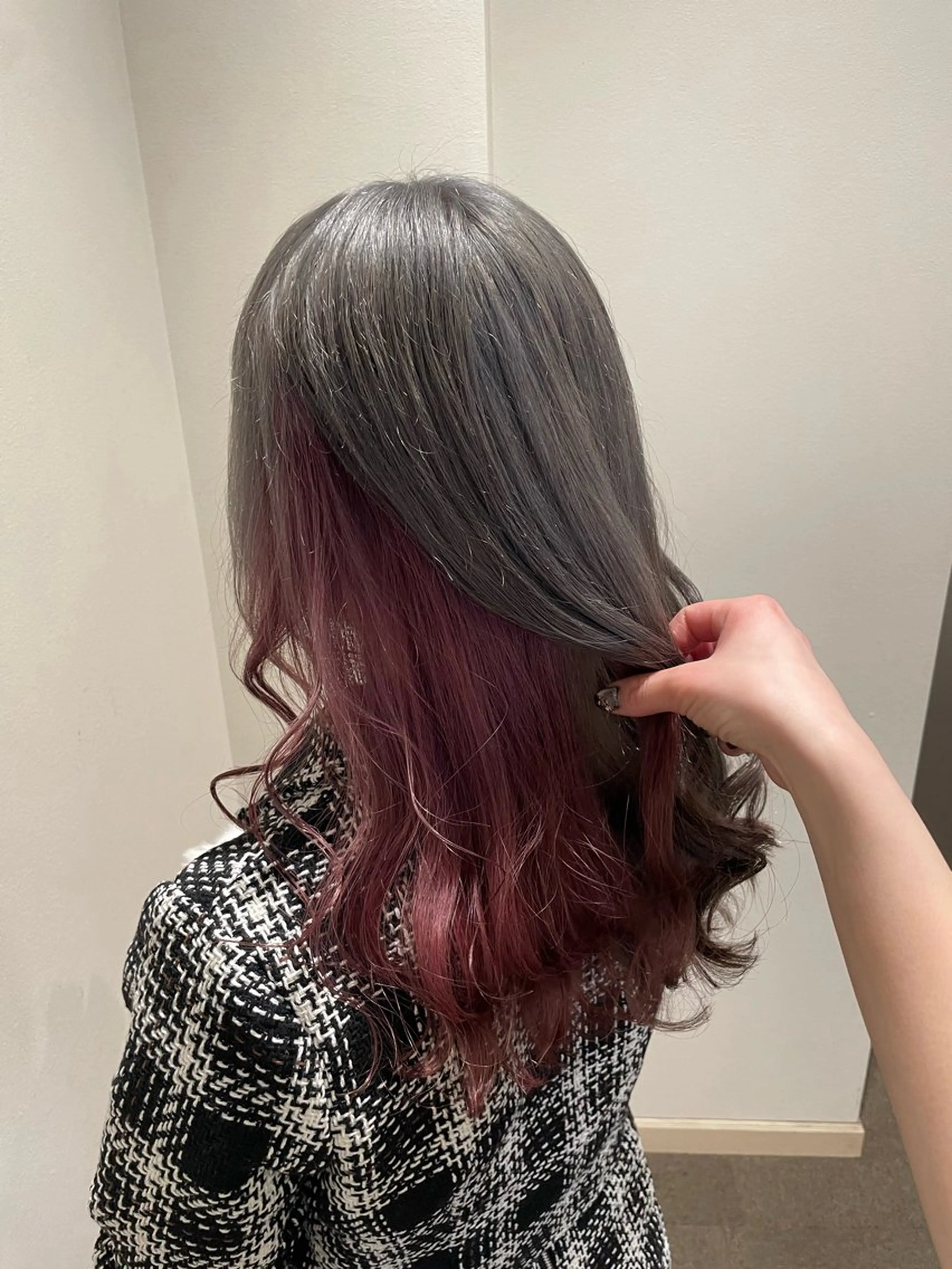 【👼🏻ケアブリーチ無料👼🏻】インナーカラー＋全体カラー　【ブリーチ込み！】の写真