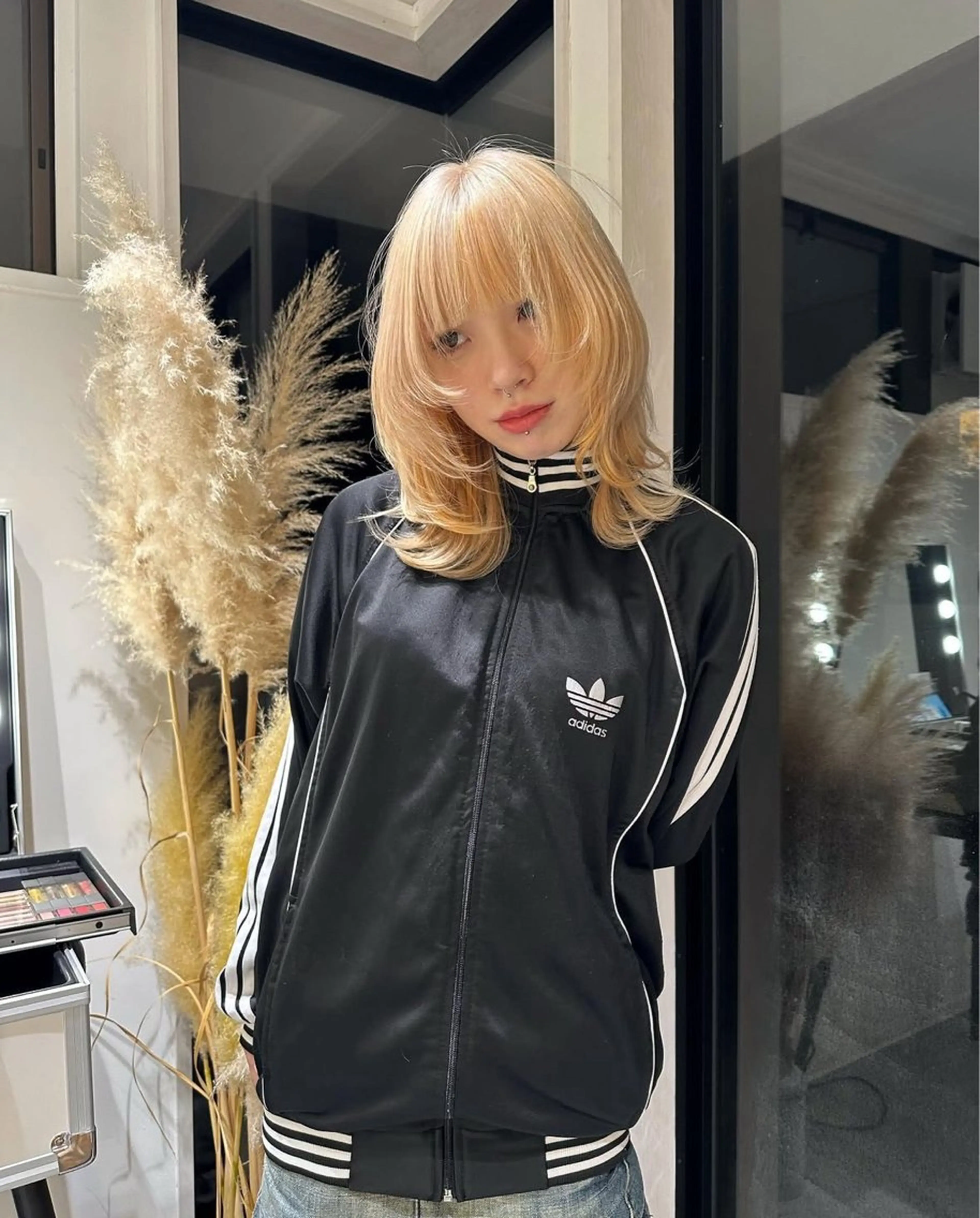 ❤️ご新規様女性限定❤️ケアブリーチ+カラー+髪質改善ケアトリートメント✨の写真