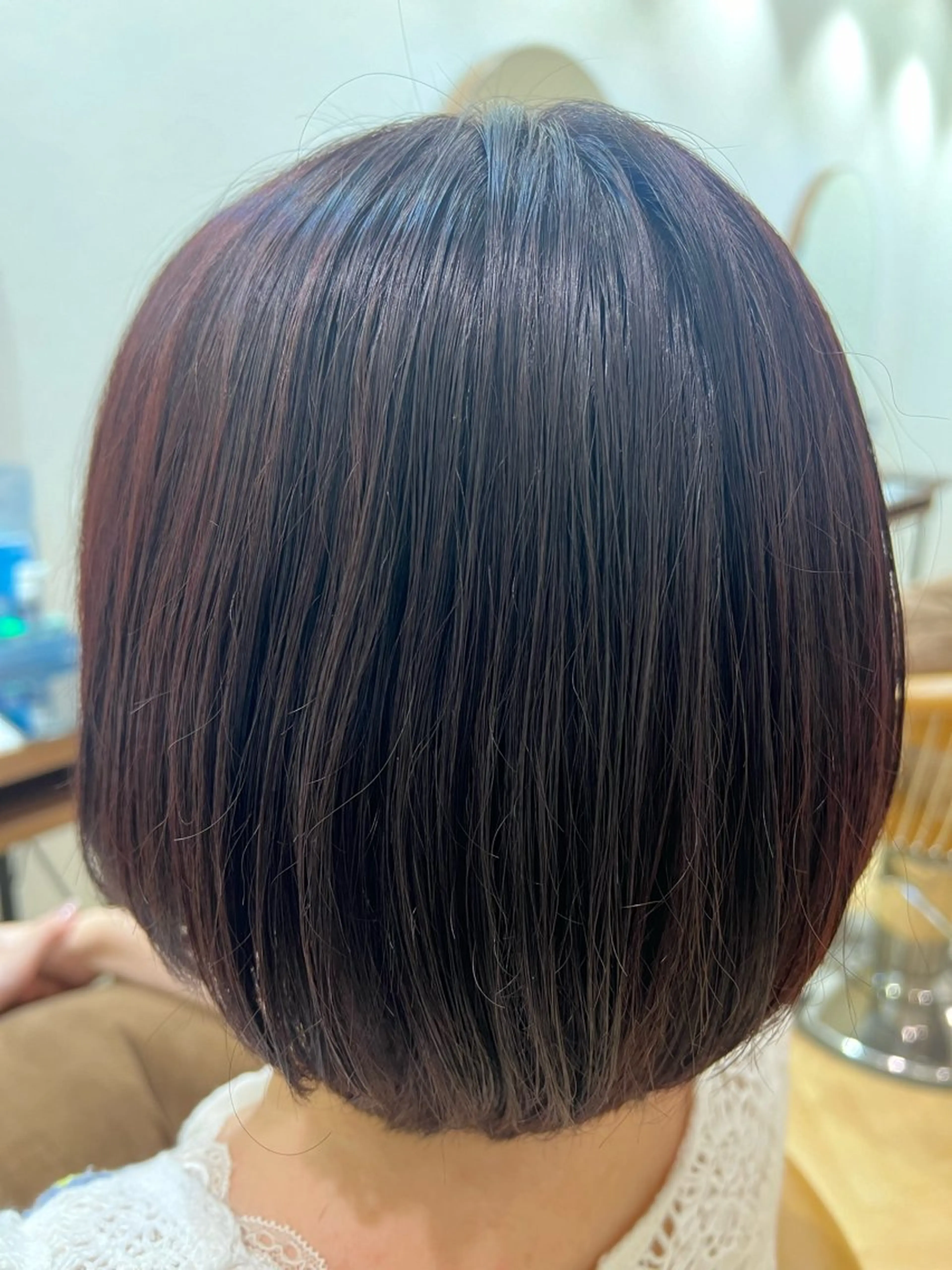ショート カラー ボブ 小顔カット カット ヘアカラー トリートメント 城 梨音のヘアスタイル