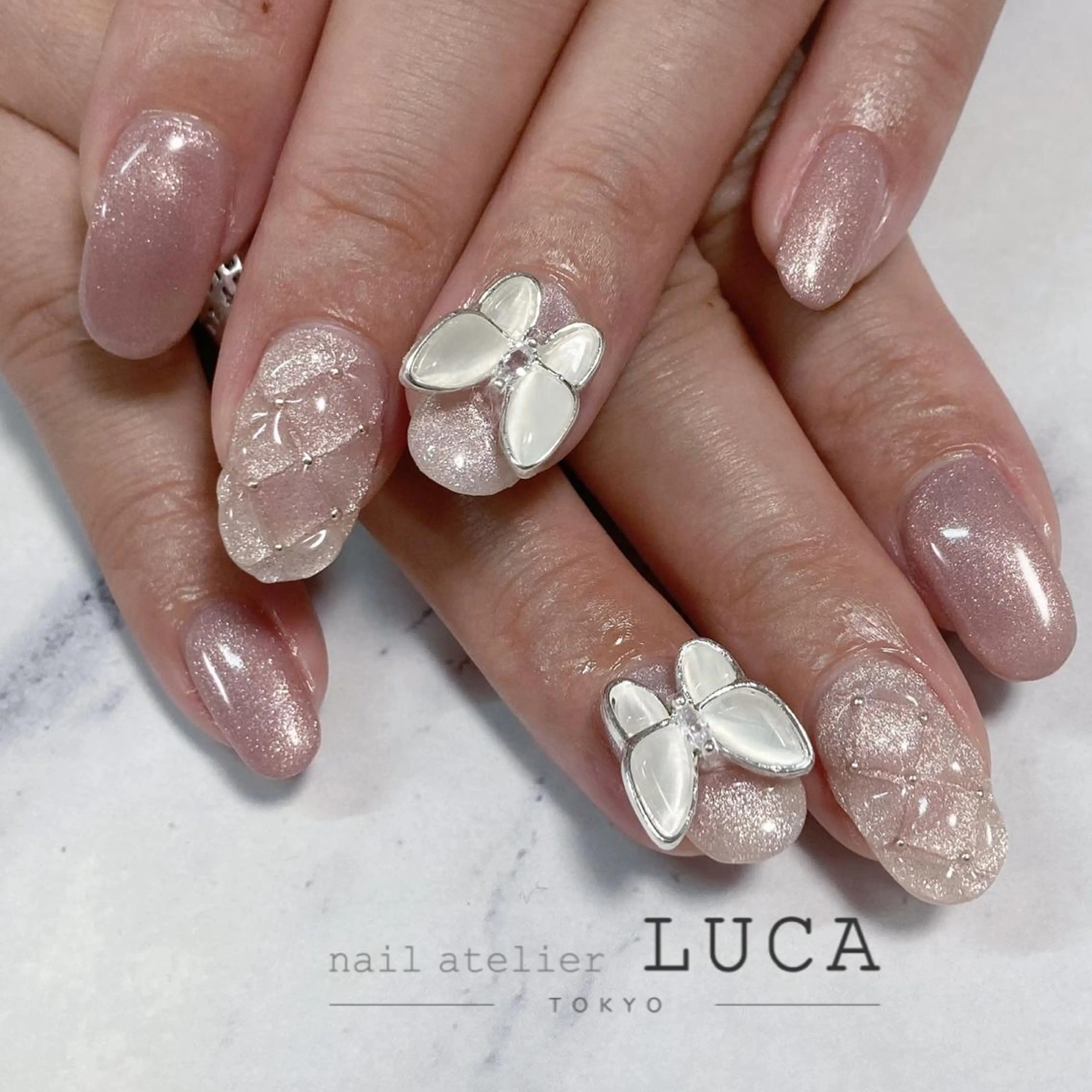 ネイル アートネイル オーロラネイル クリアネイル 長さ出し フットネイル ハンドネイル ネイルアトリエルカ スタッフのネイルデザイン